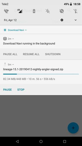Les captures d'écran du programme Lineage downloader pour le portable ou la tablette Android.