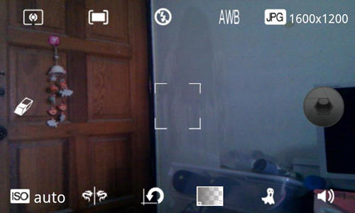 アンドロイドの携帯電話やタブレット用のプログラムAngel camera のスクリーンショット。