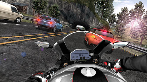 Moto rider in traffic screenshot 1