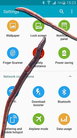 Earthworm in phone - бесплатно скачать живые обои на Андроид телефон или планшет.
