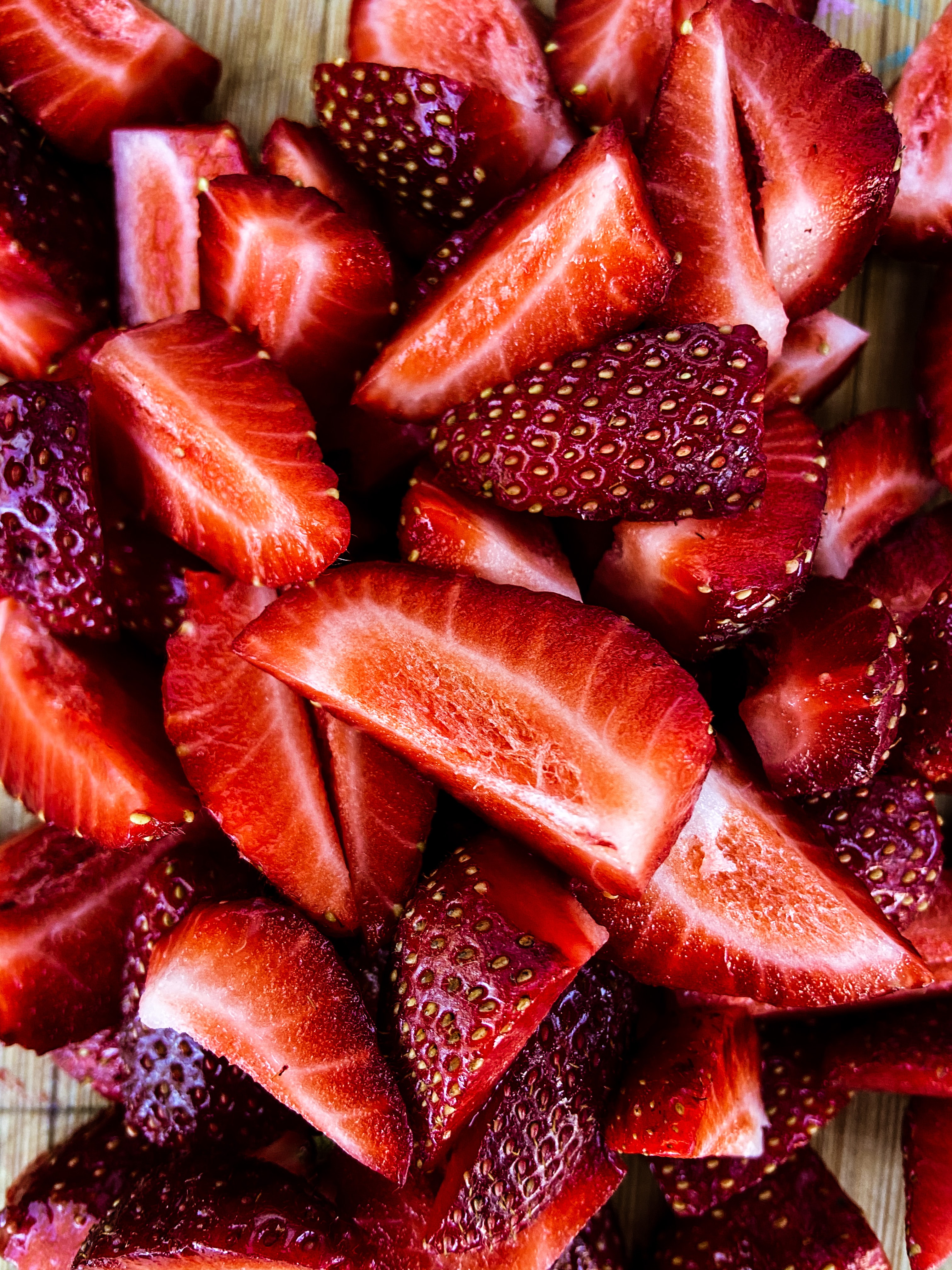 Laden Sie das Lebensmittel, Erdbeere, Beere, Frucht, Die Frucht, Läppchen, Scheiben-Bild kostenlos auf Ihren PC-Desktop herunter