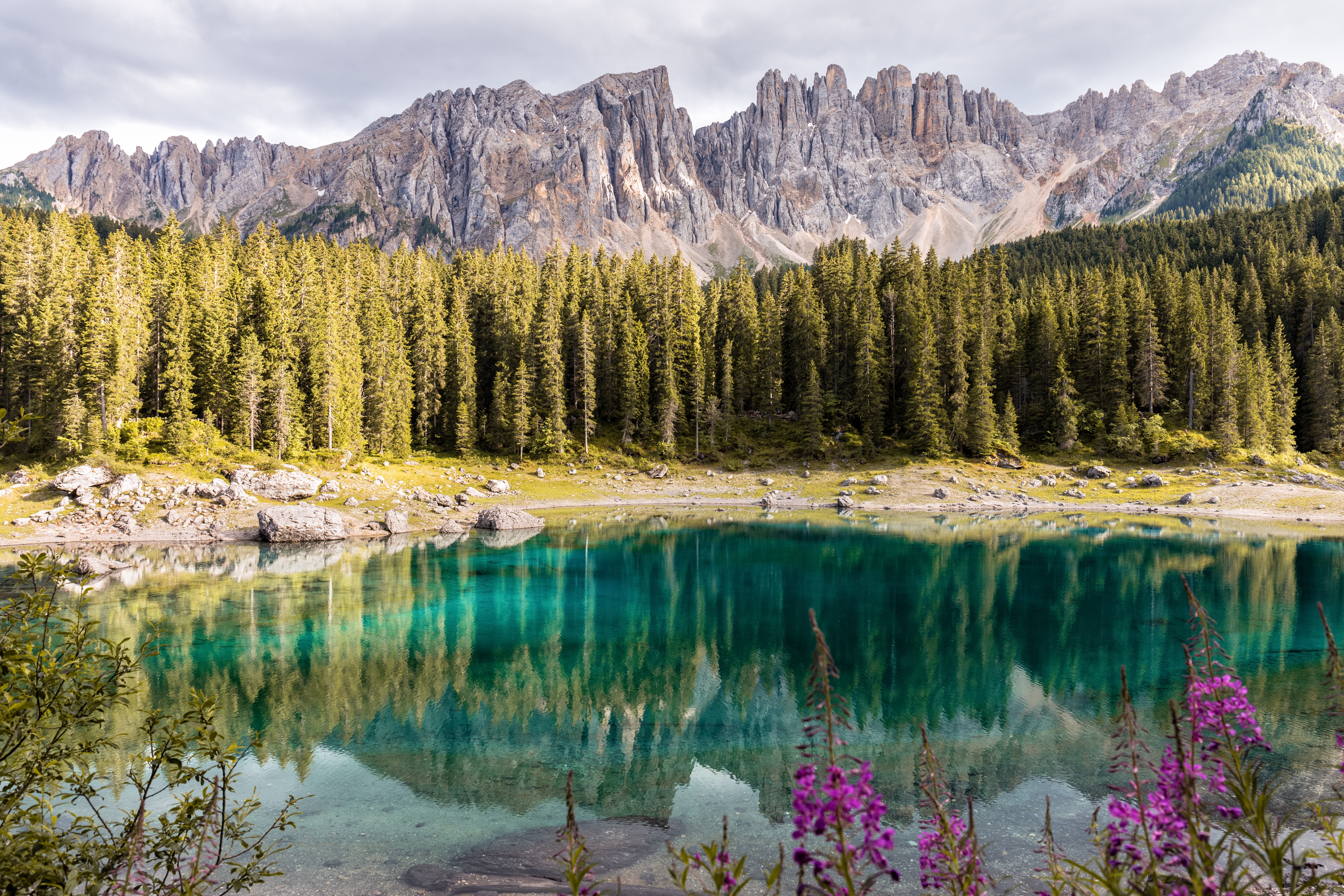 93157 download wallpaper landscape, nature, trees, mountains, italy, lake, mountain landscape screensavers and pictures for free