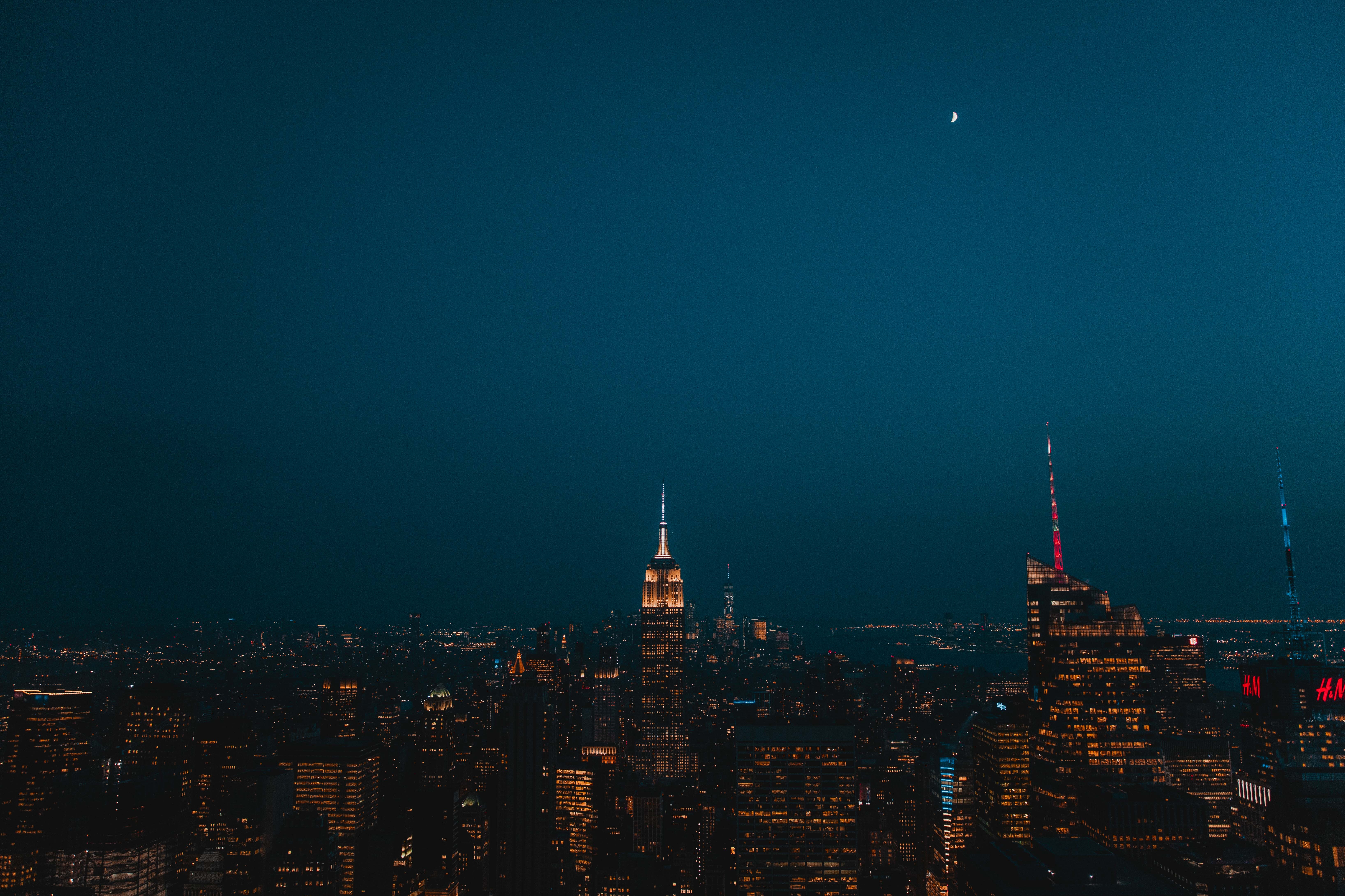 111669 Bildschirmschoner und Hintergrundbilder City Lights auf Ihrem Telefon. Laden Sie new york, städte, night city, wolkenkratzer Bilder kostenlos herunter
