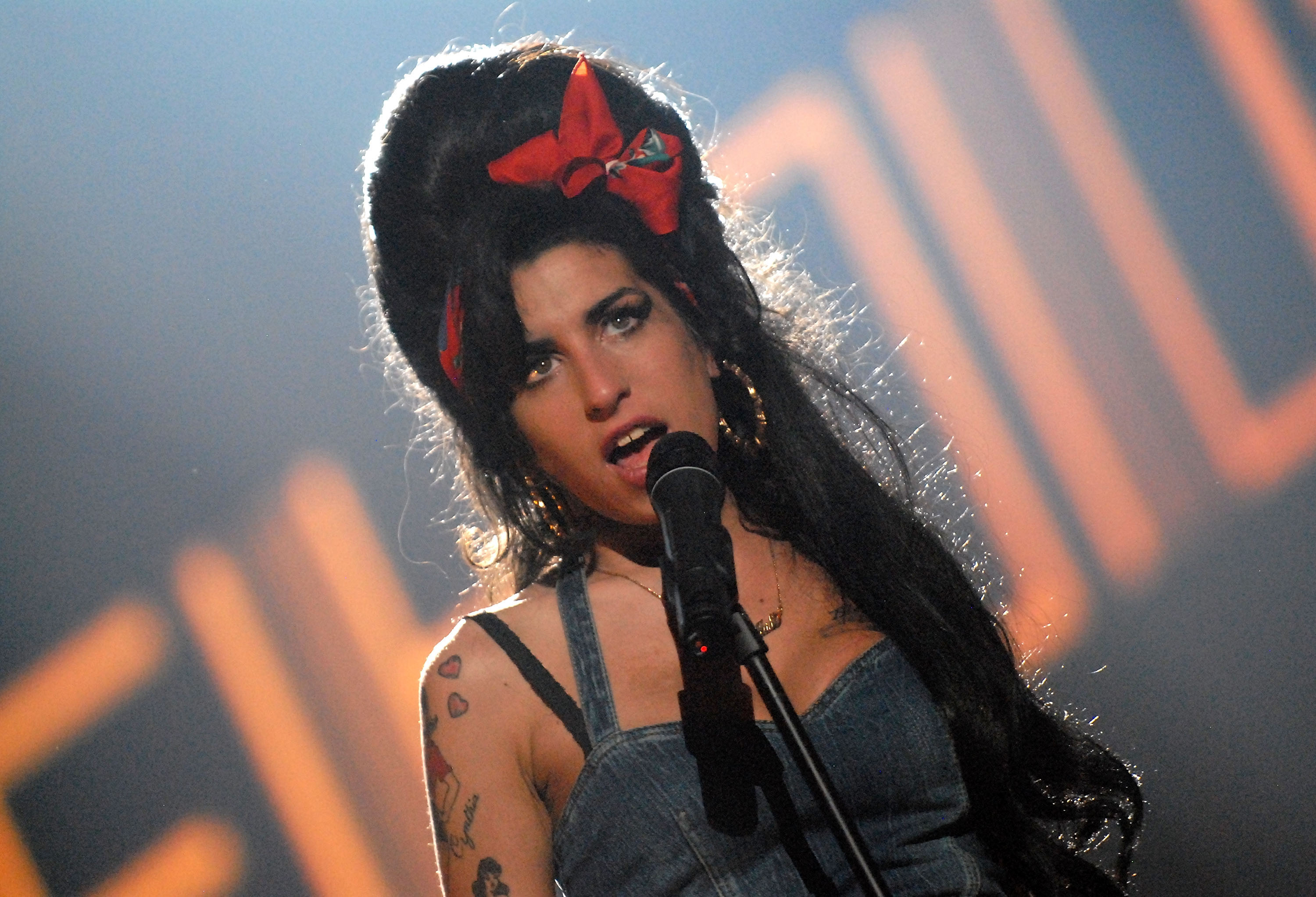 Рок певицы зарубежные. Amy Winehouse. Уайнхаус певица. Британская певица Эми Уайнхаус. Эми Уайнхаус фото.