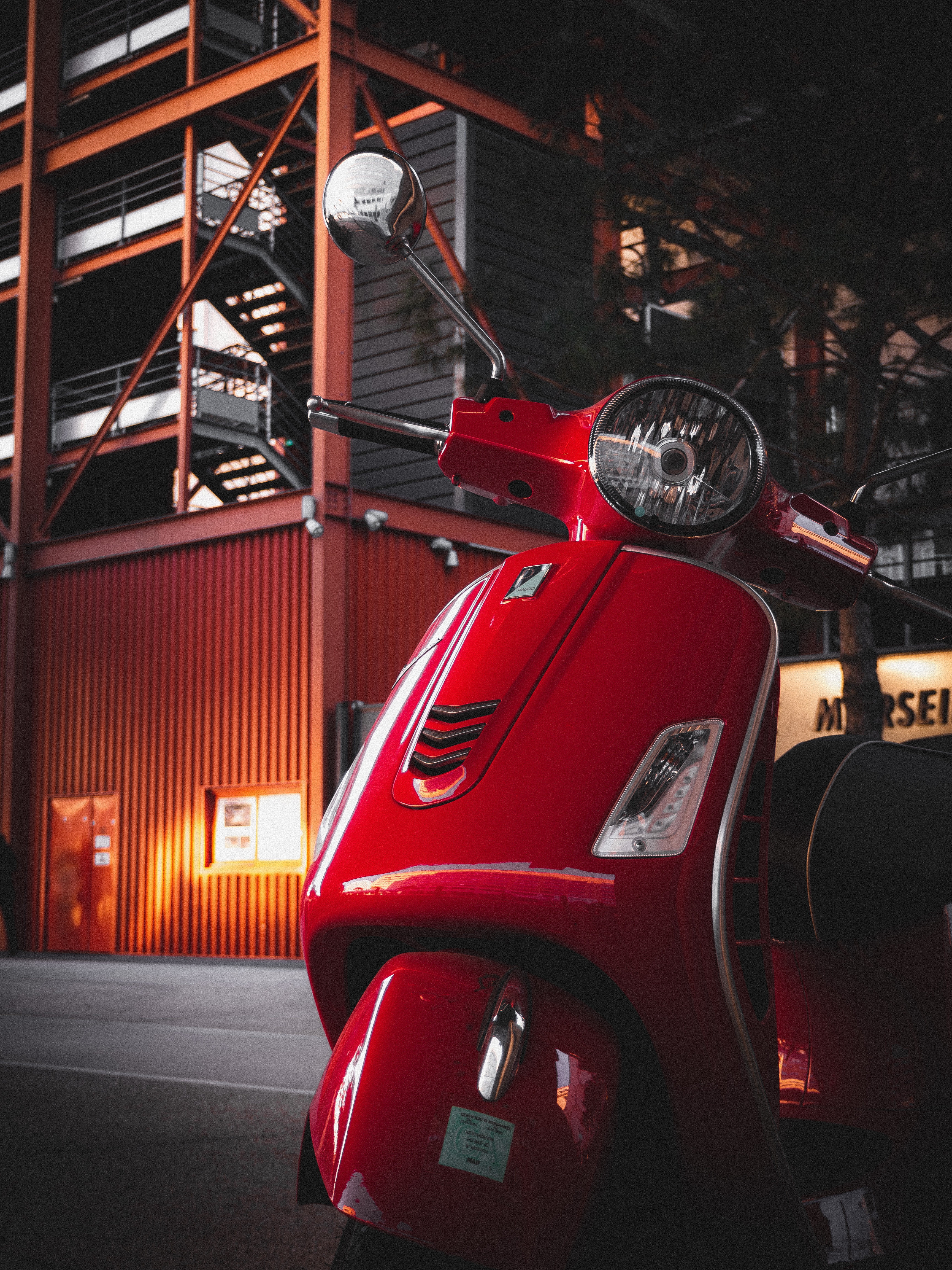 desktop and mobile rudder, motorcycles, red, headlight