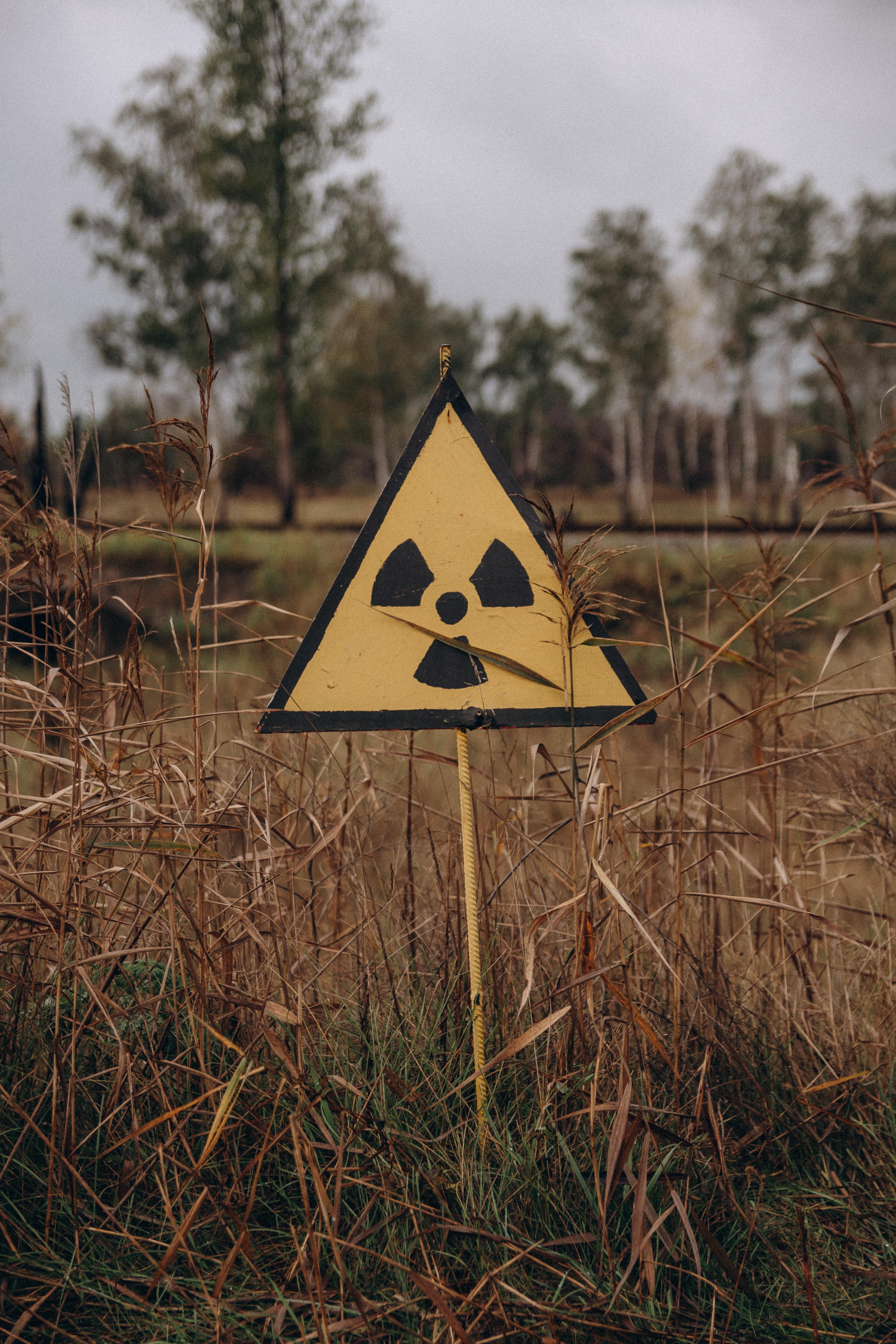 warning, miscellaneous, miscellanea, radiation Square Wallpapers