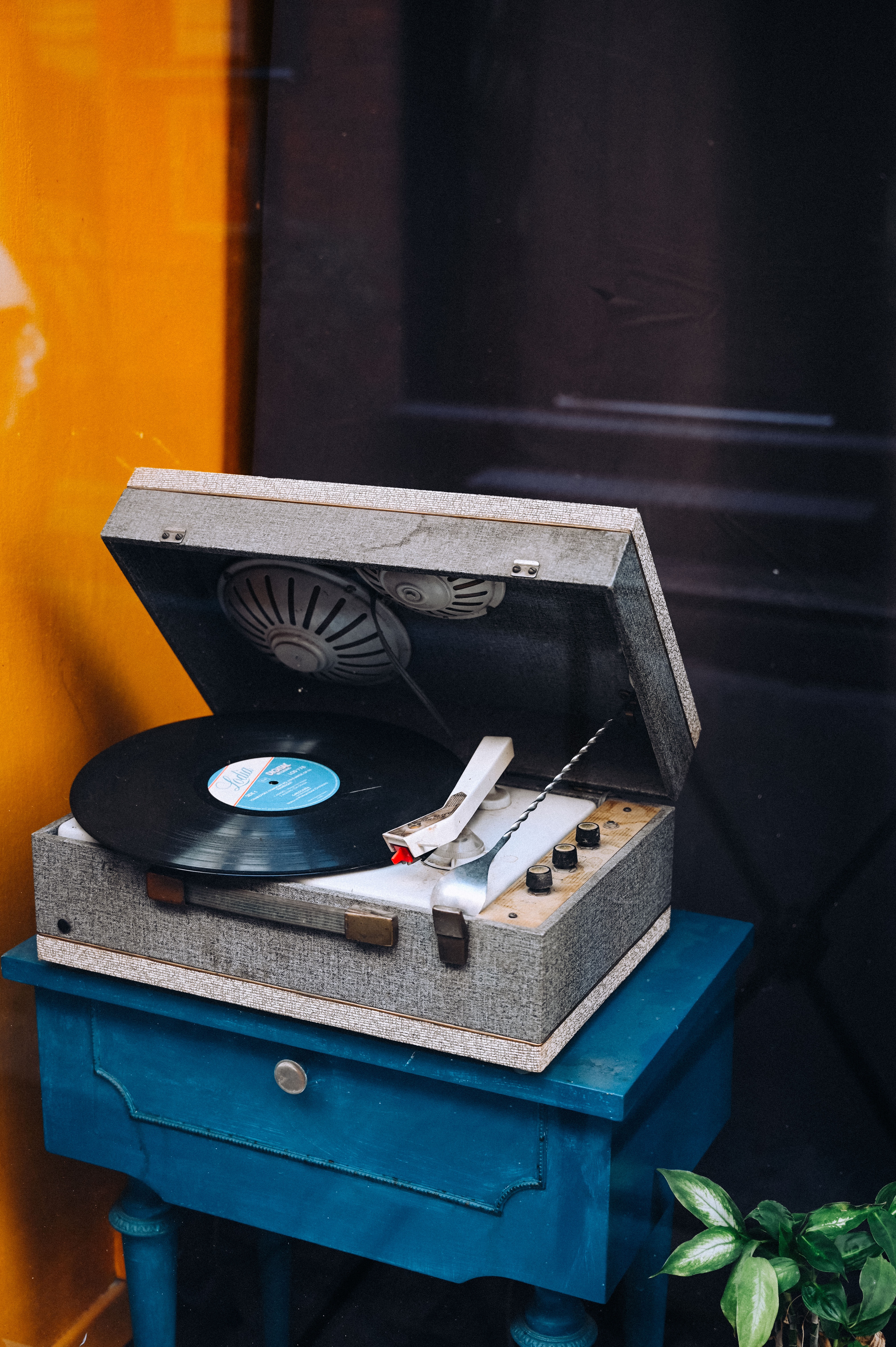 vinyl, retro, record player, music Square Wallpapers