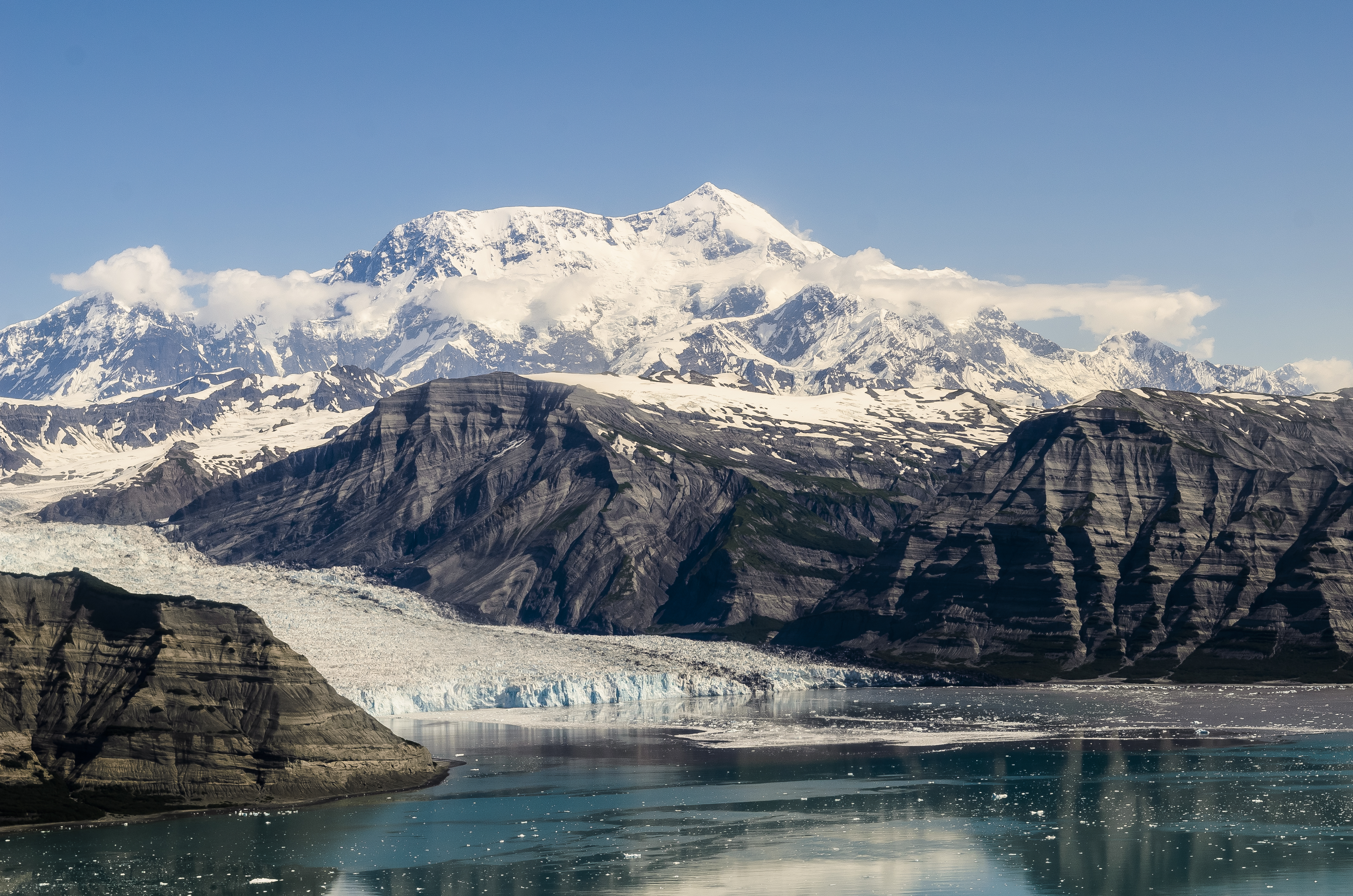136321 Bildschirmschoner und Hintergrundbilder Alaska auf Ihrem Telefon. Laden Sie ufer, bank, mountains, nationalpark Bilder kostenlos herunter