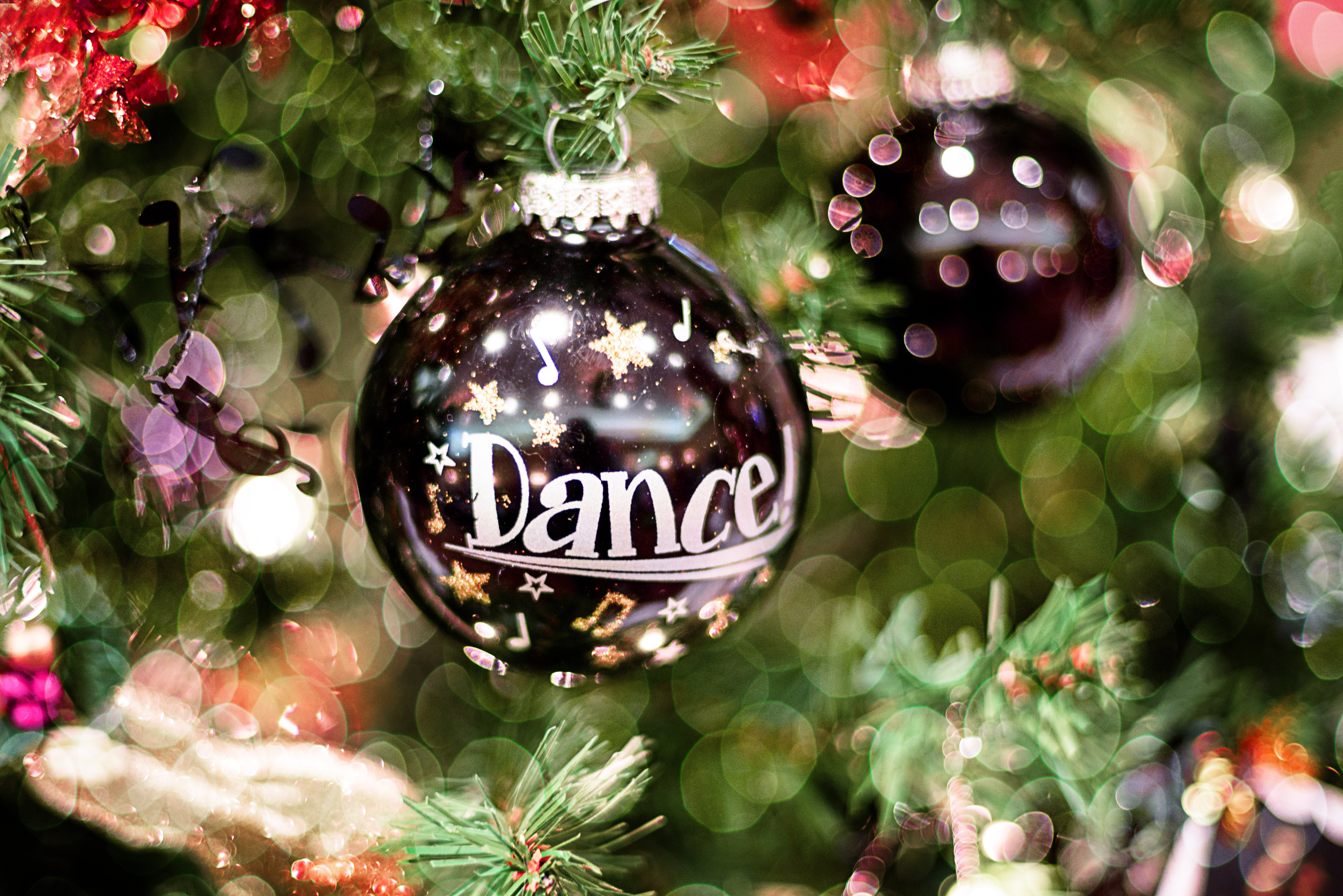 dance, holidays, glare, christmas tree toy, bokeh, boquet