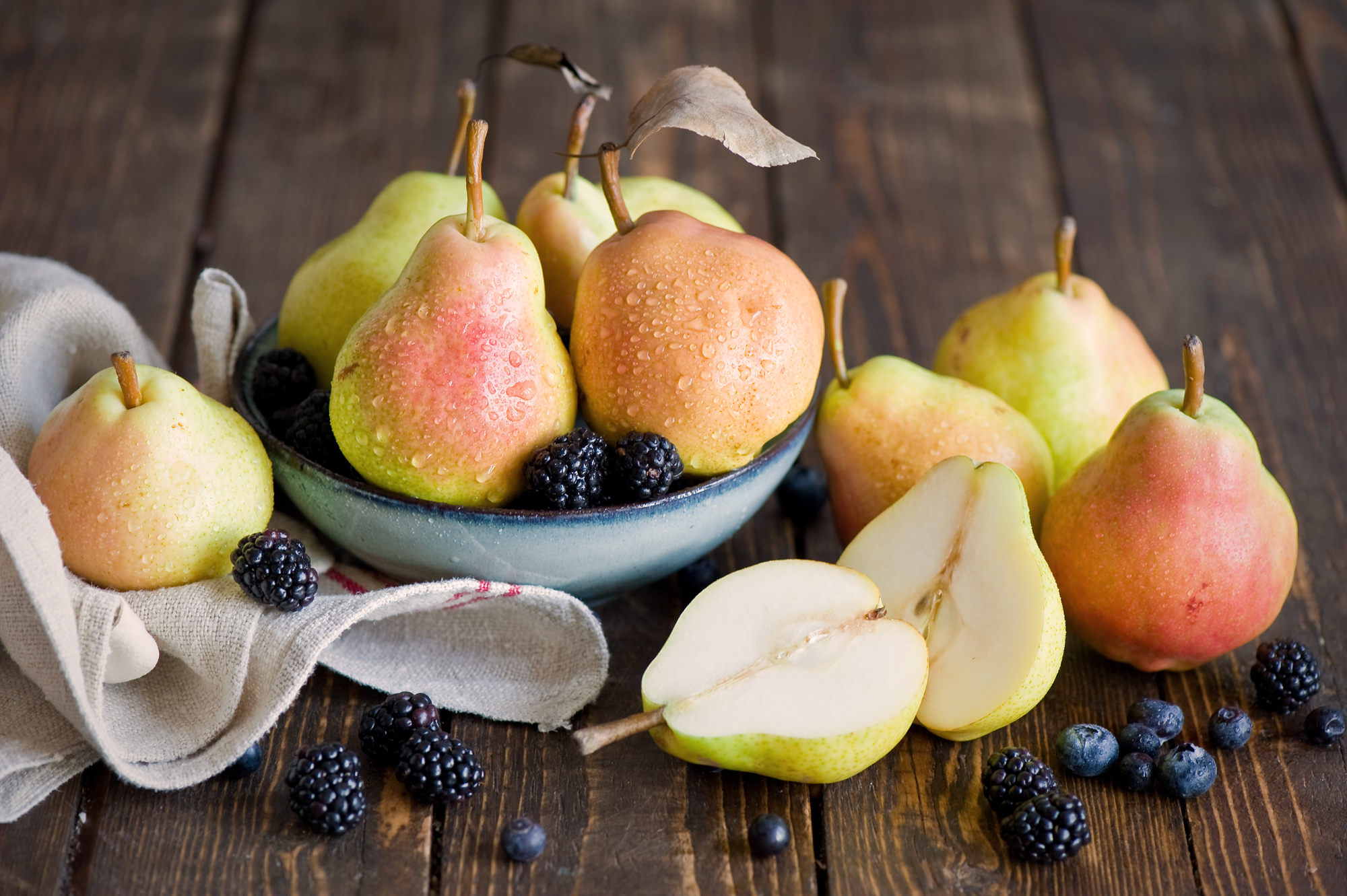 151073 download wallpaper fruits, food, pears, berries, blackberry screensavers and pictures for free