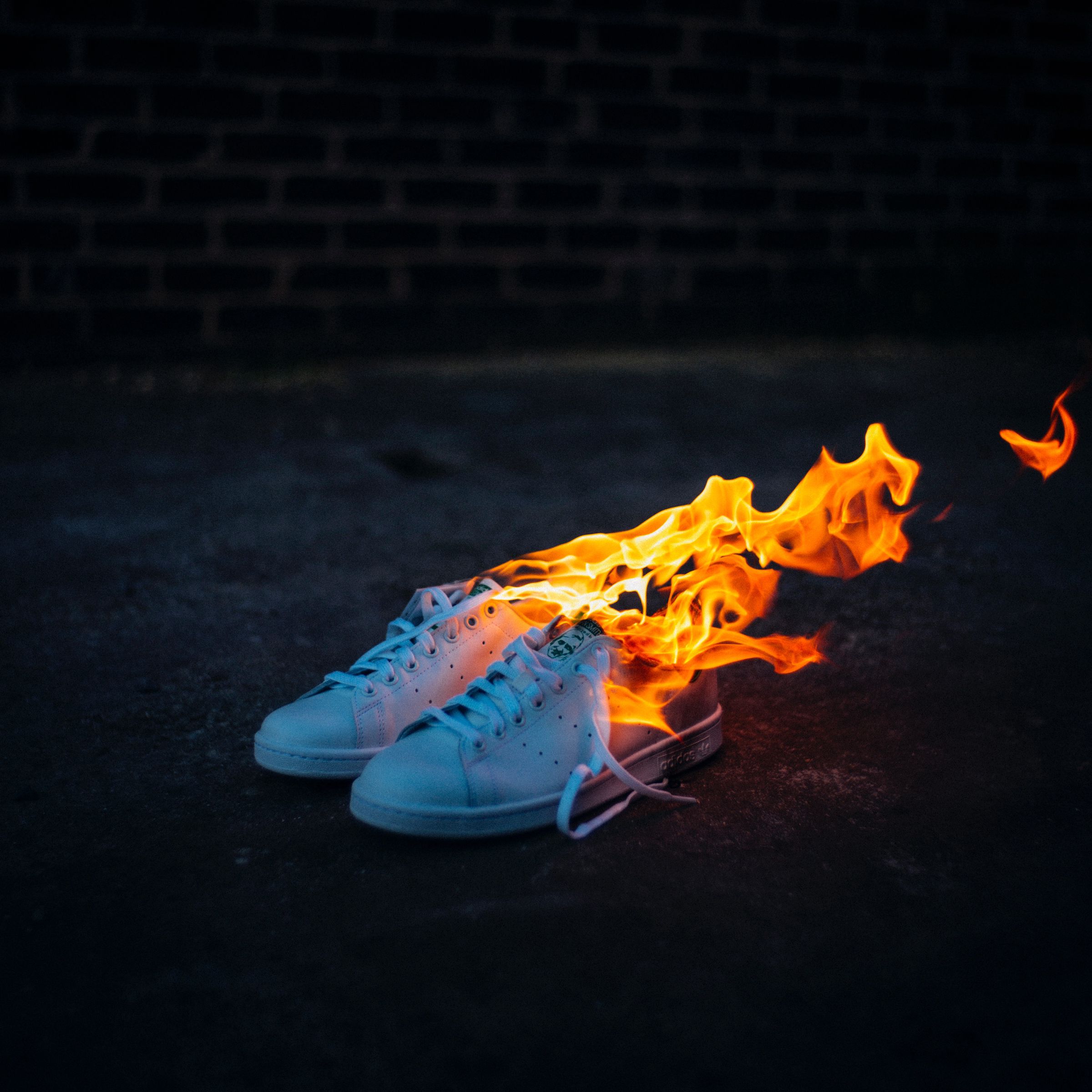 Desktop Backgrounds Sneakers flame, fire, miscellanea, miscellaneous