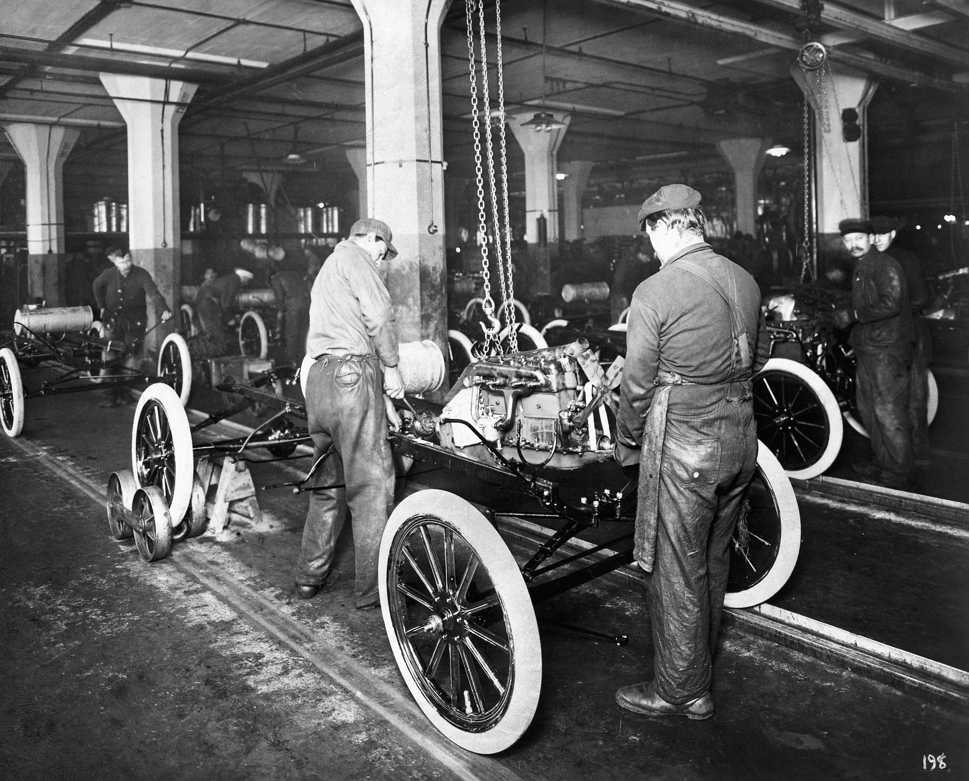 Первая машина механика. 1913 Henry Ford.