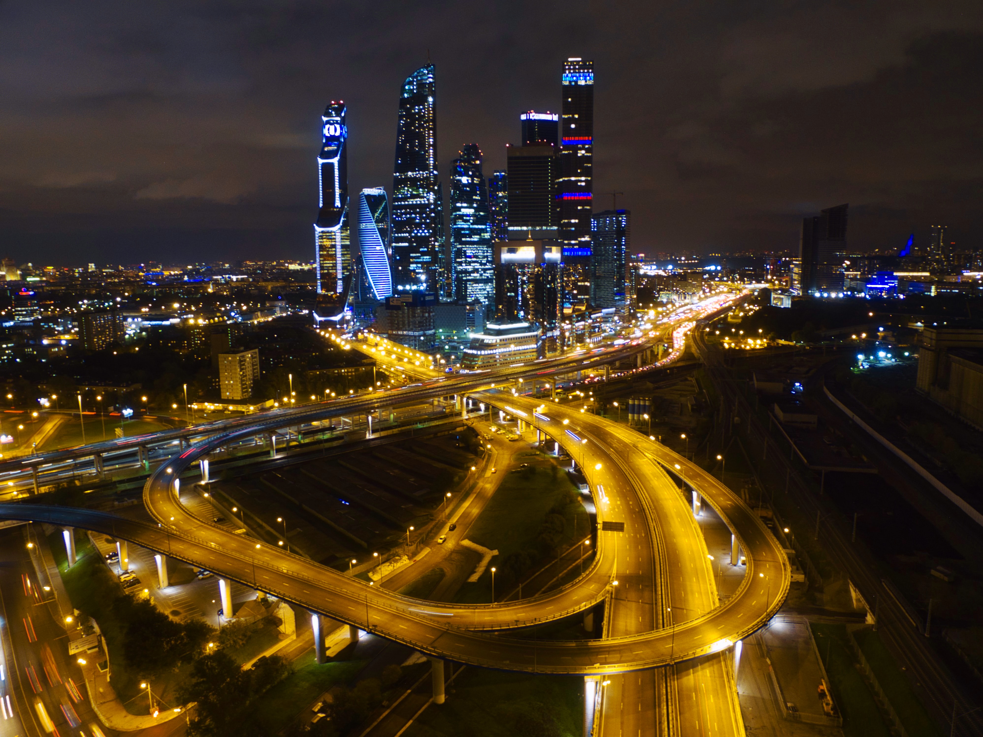Laden Sie das Städte, Roads, Übernachtung, Moskau, Stadt, Gebäude, Blick Von Oben, Russland-Bild kostenlos auf Ihren PC-Desktop herunter