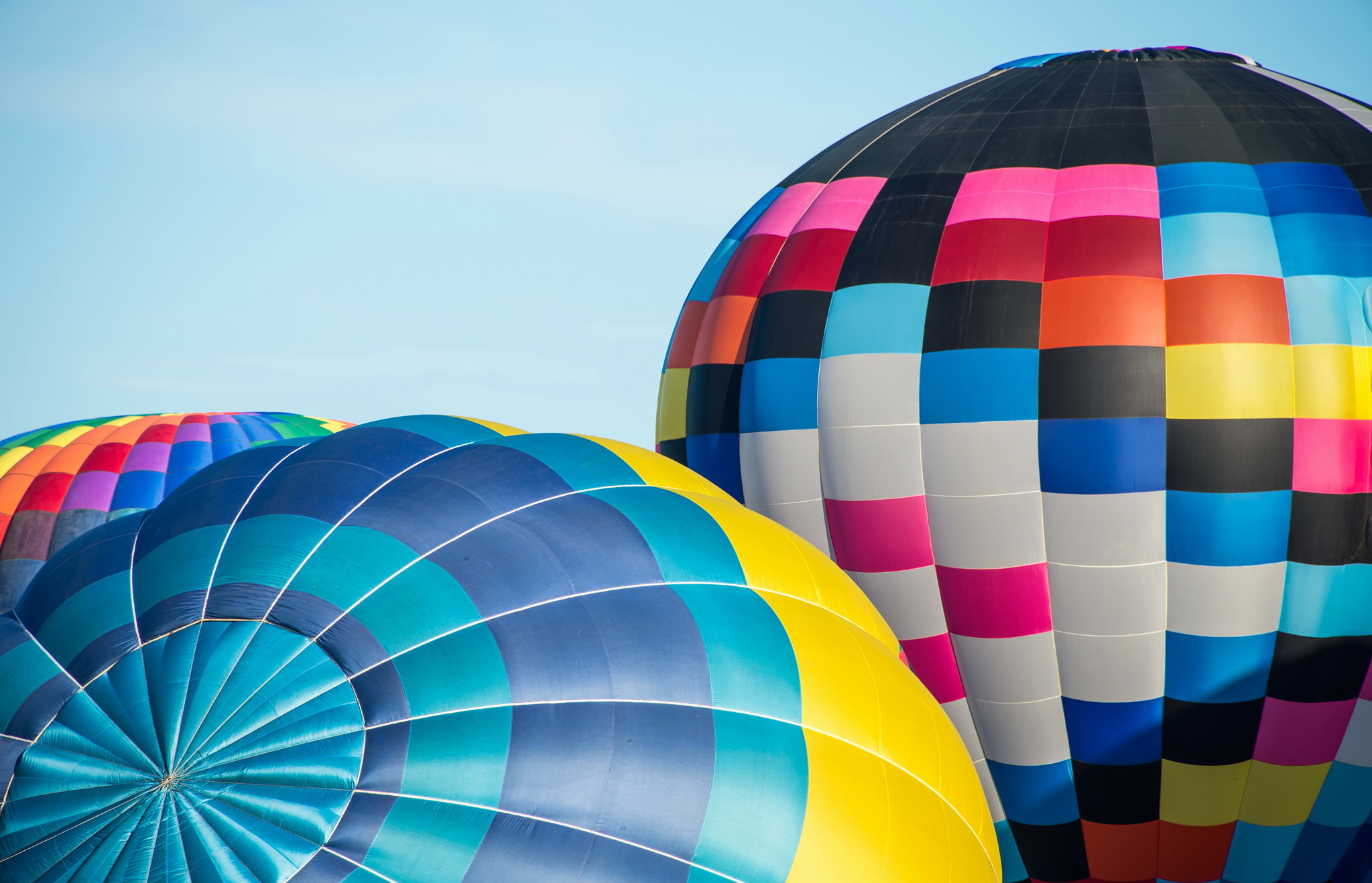 114726 Bild herunterladen mehrfarbig, sport, sky, motley, luftballon, ballon - Hintergrundbilder und Bildschirmschoner kostenlos