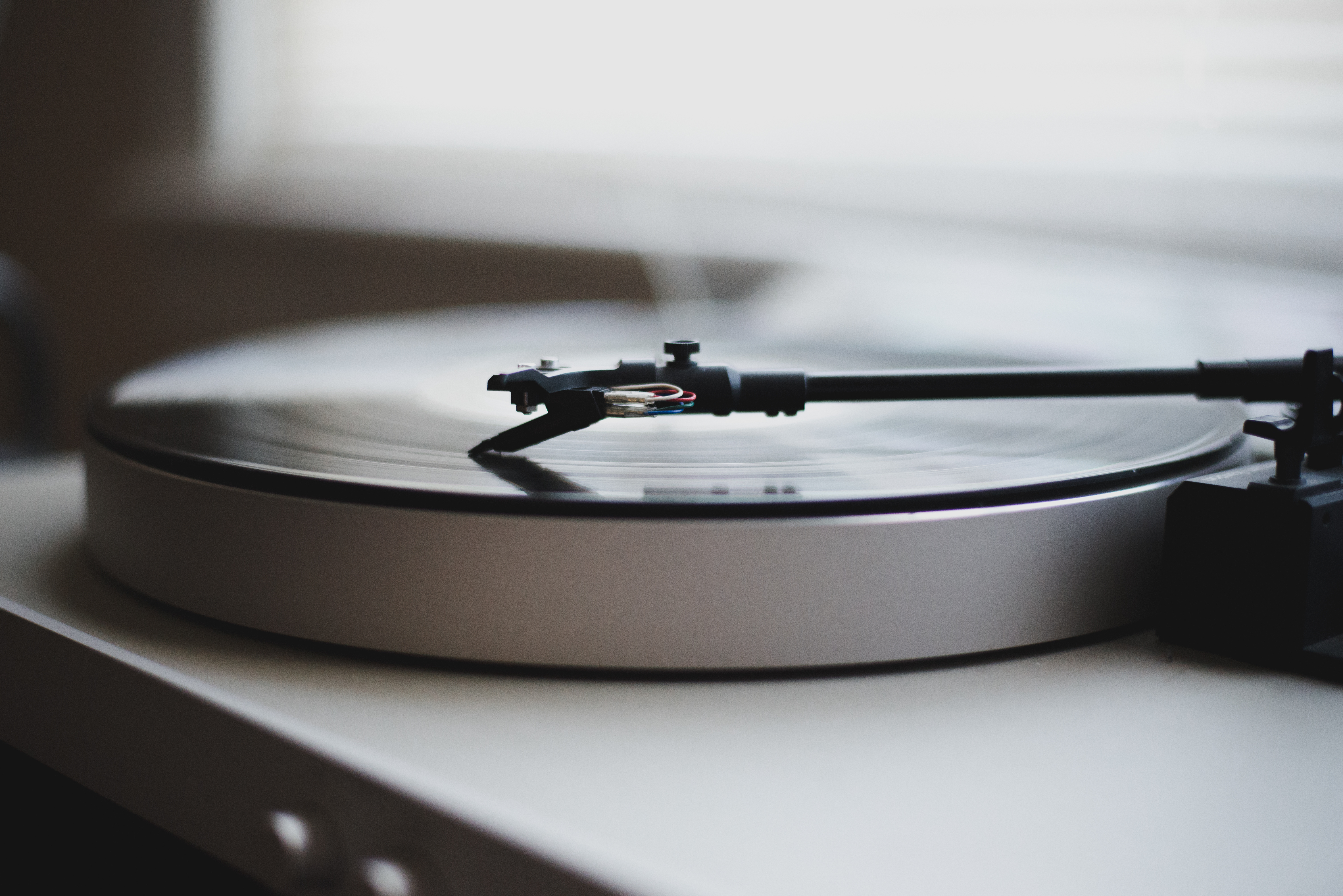 97091 download wallpaper music, plate, vinyl player, vinyl screensavers and pictures for free