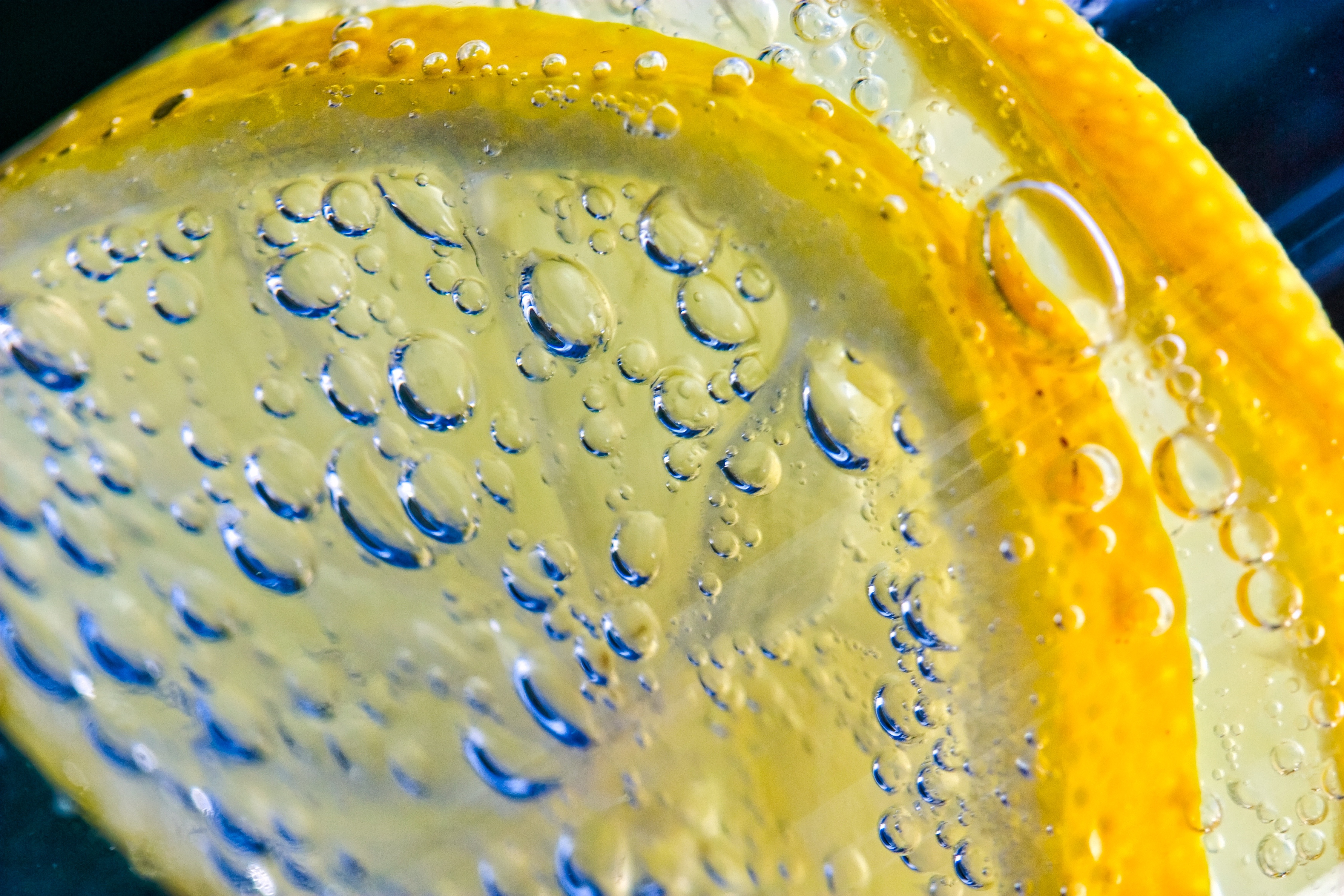 67146 Screensavers and Wallpapers Lemon for phone. Download drops, macro, close-up, lemon pictures for free