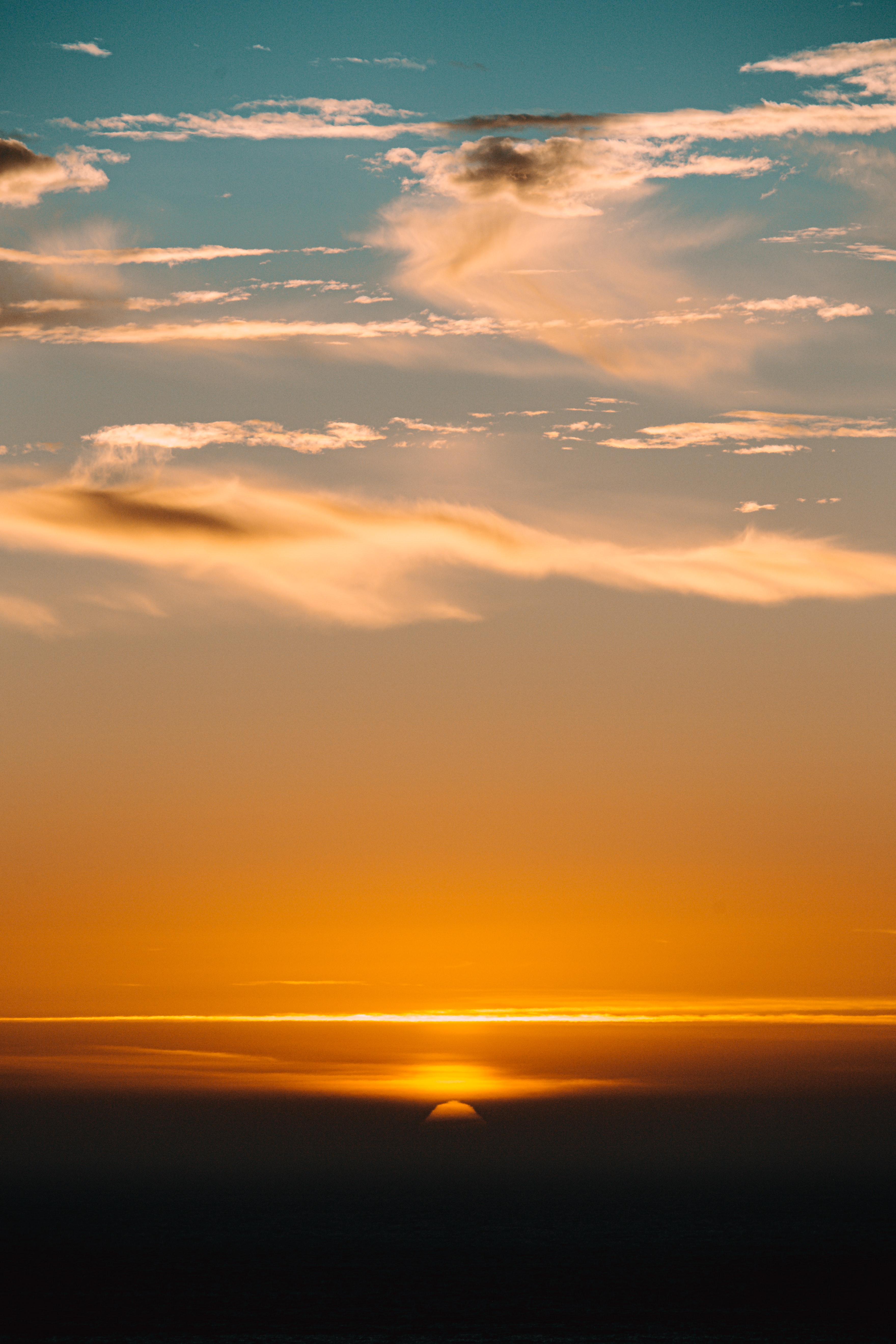 Handy-Wallpaper Sunset, Natur, Sky, Sun, Clouds, Hübsch, Es Ist Wunderschön kostenlos herunterladen.