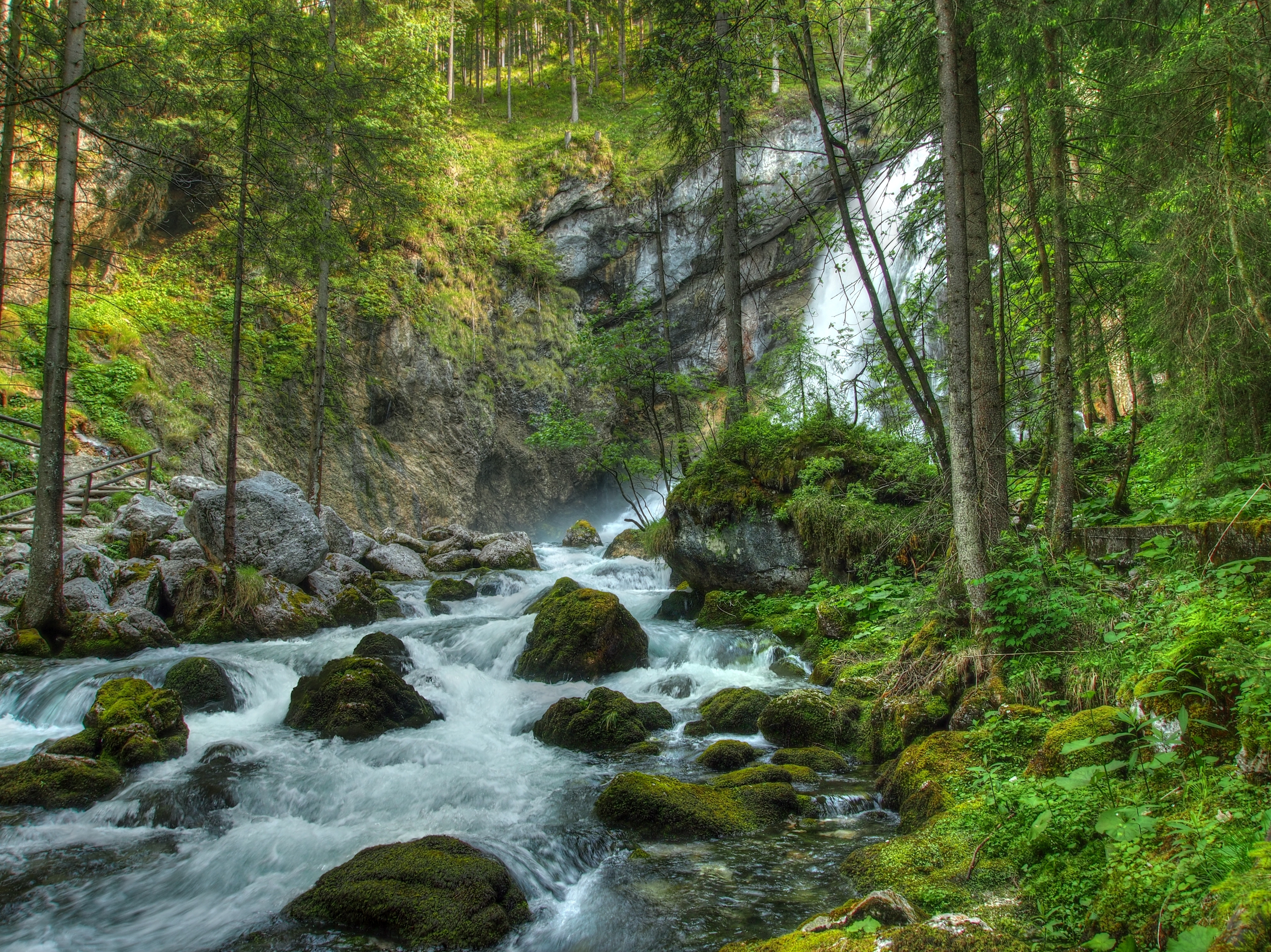 Handy-Wallpaper Wald, Landschaft, Natur, Flüsse, Stones, Wasserfall kostenlos herunterladen.