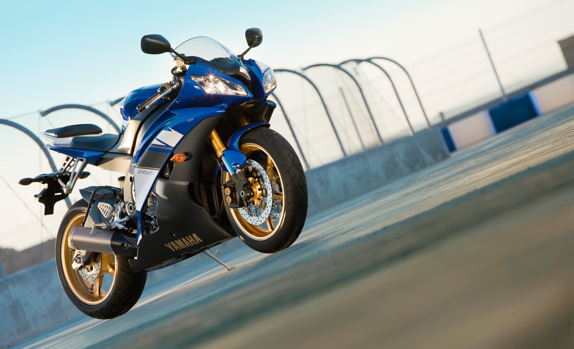 Laden Sie das Motorräder, Yamaha, Straße, Motorrad, Street-Bild kostenlos auf Ihren PC-Desktop herunter