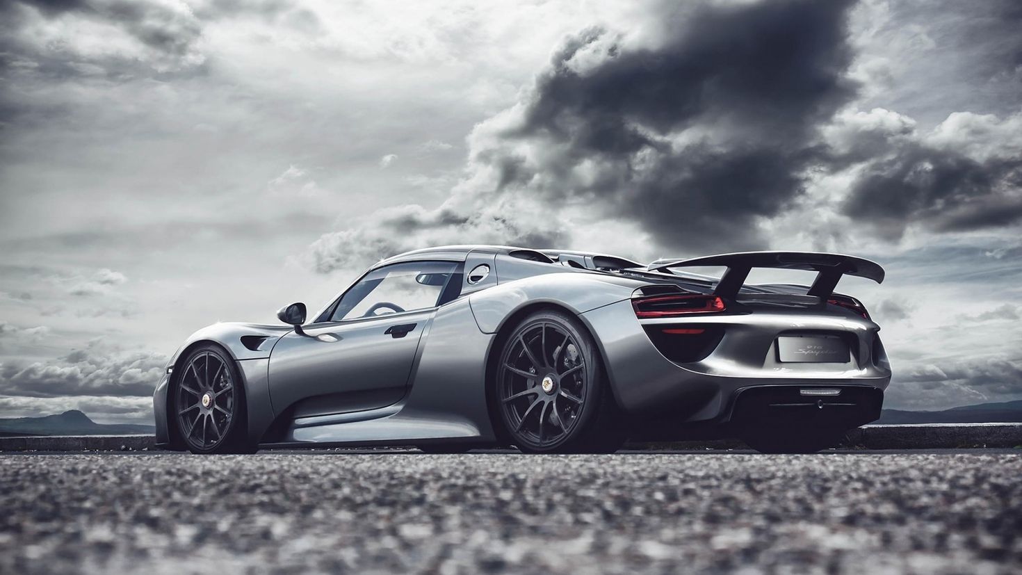 Порше 918