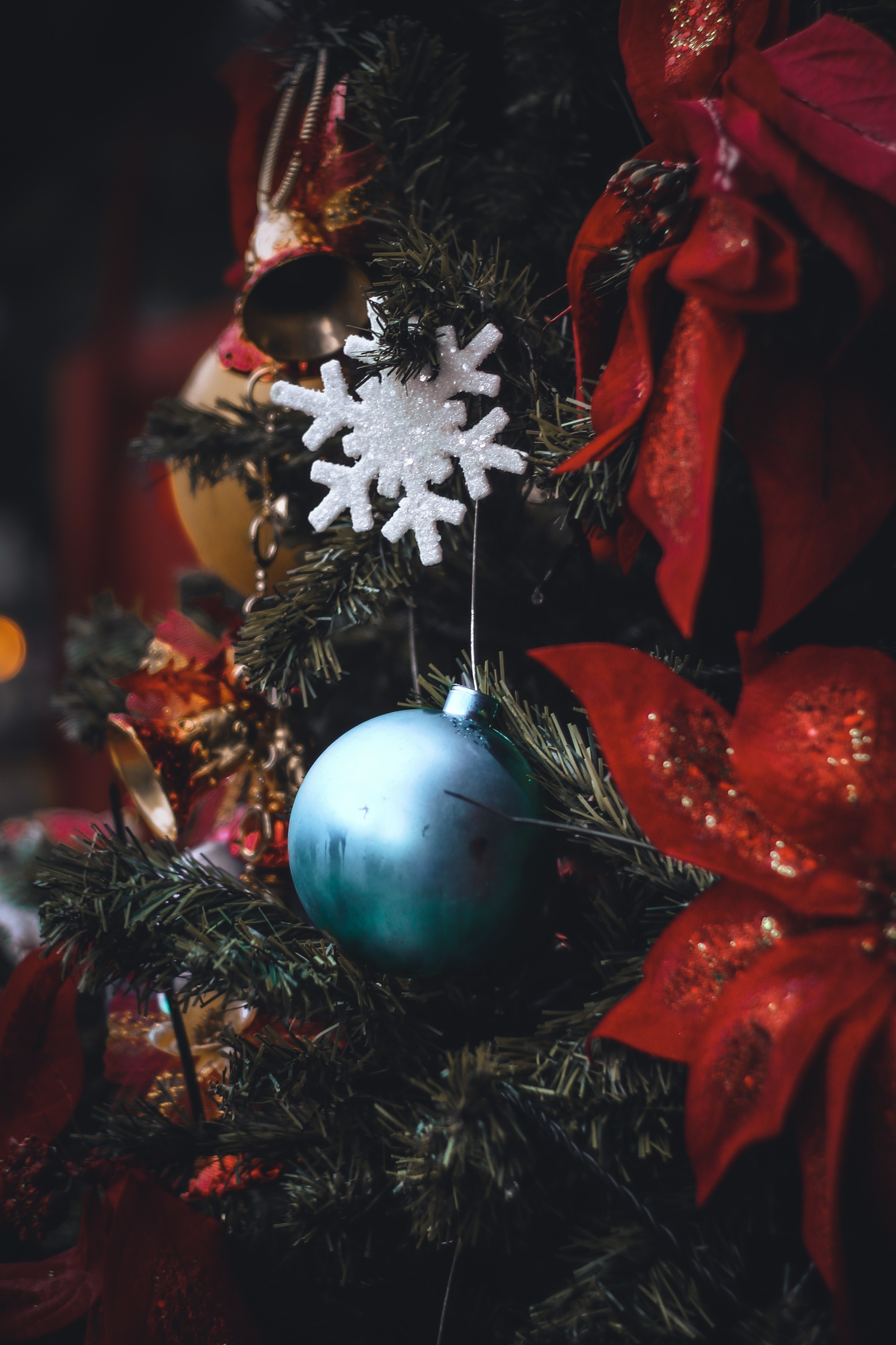 77403 Hintergrundbild herunterladen neues jahr, feiertage, neujahr, dekoration, weihnachten, weihnachtsbaum - Bildschirmschoner und Bilder kostenlos