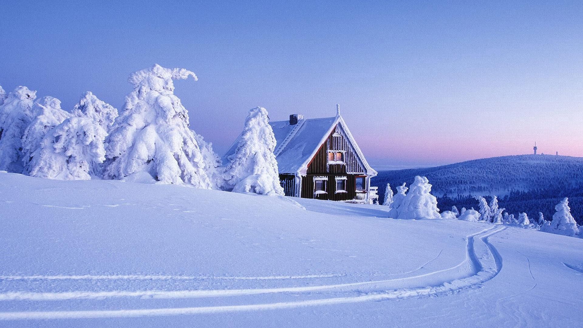winter, ate, lodge, nature, mountains, snow, small house, drifts, traces, cover, severity, heaviness Full HD