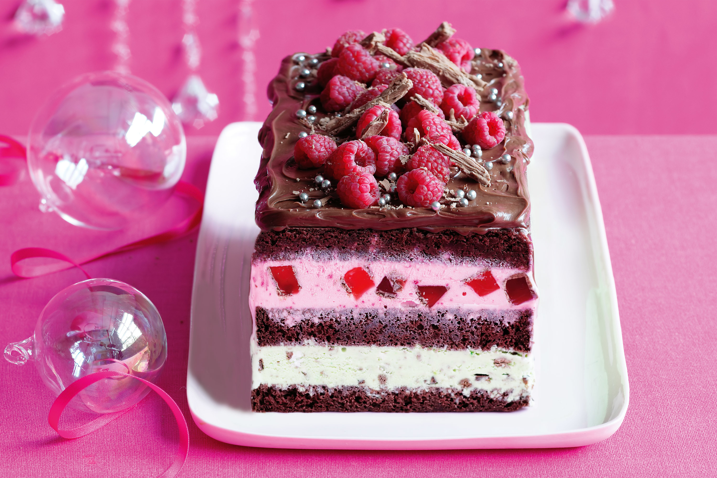 Download mobile wallpaper Food, Chocolate, Raspberry, Desert, Bakery Products, Baking for free.