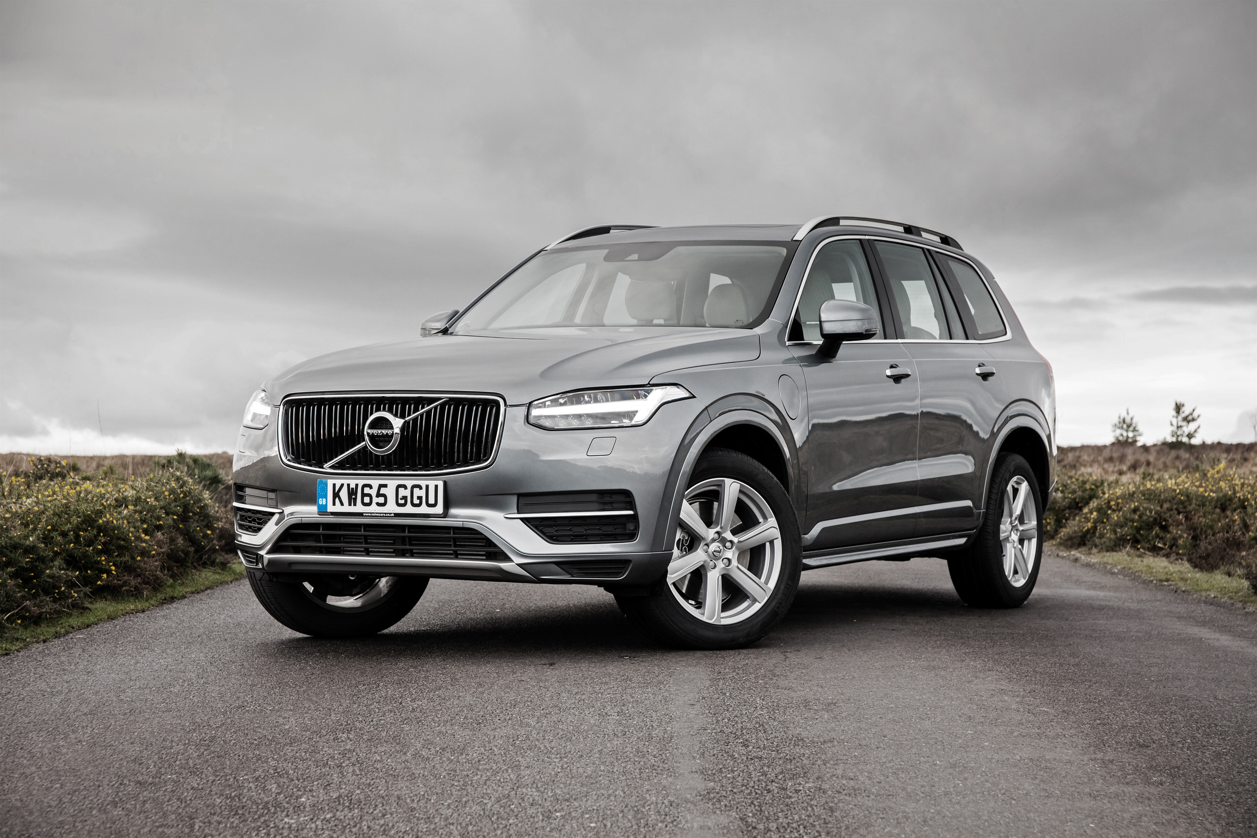 32k Wallpaper Volvo silvery, xc90, cars, side view
