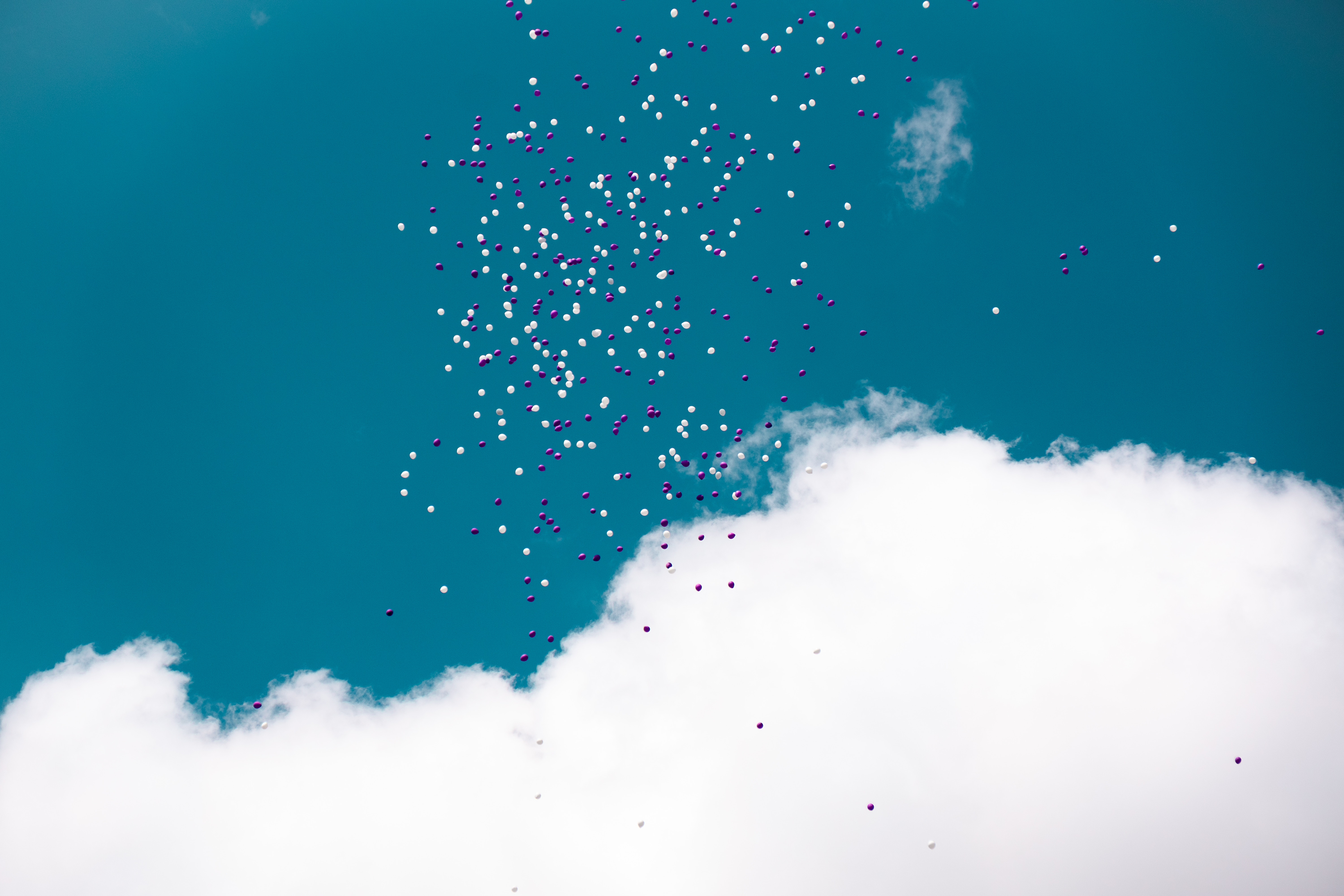125975 Hintergrundbild herunterladen sky, clouds, luftballons, verschiedenes, sonstige, flug, leichtigkeit - Bildschirmschoner und Bilder kostenlos