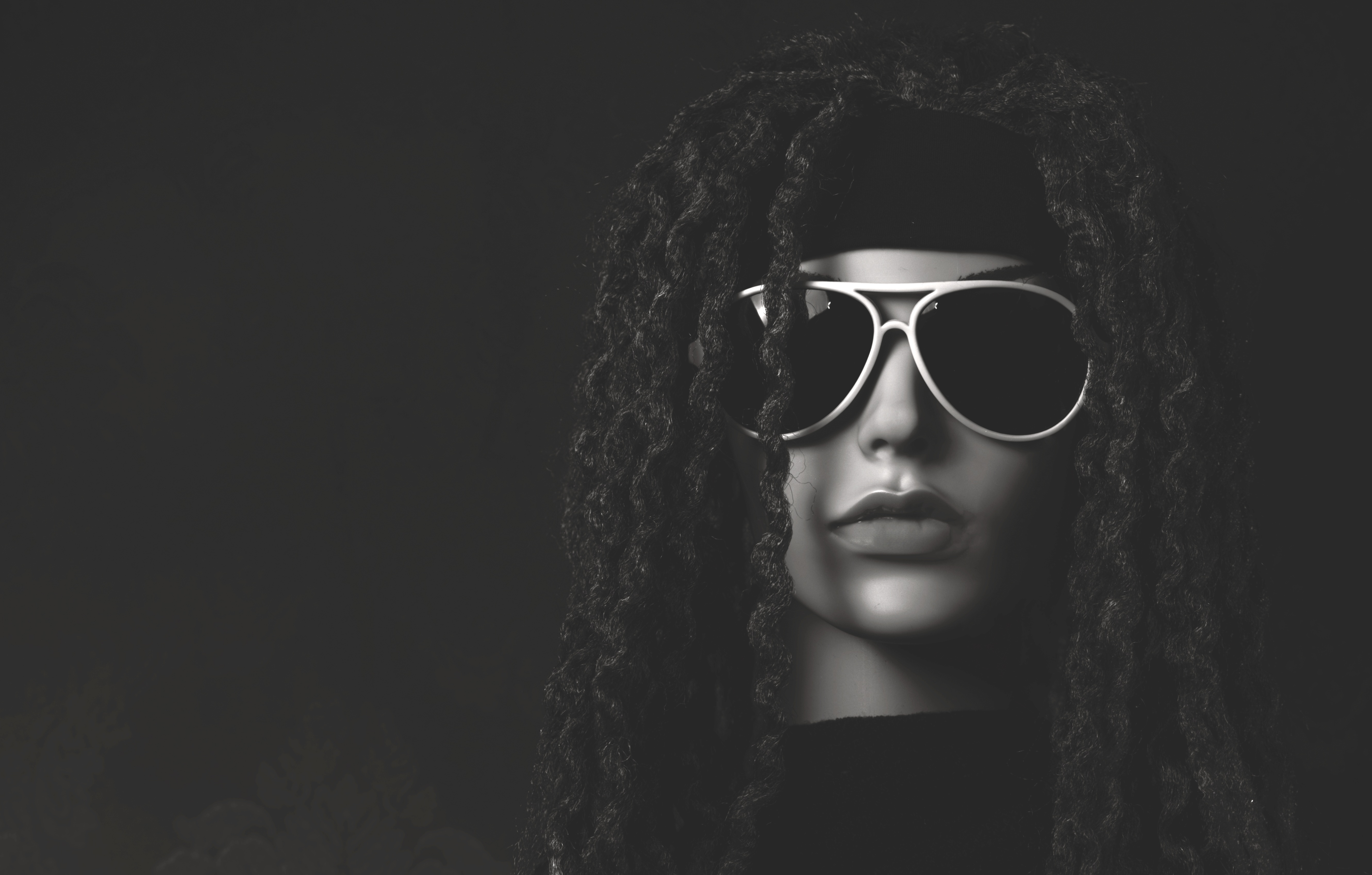 portrait, black, bw, chb, glasses, spectacles, dummy, mannequin, dreadlocks HD wallpaper