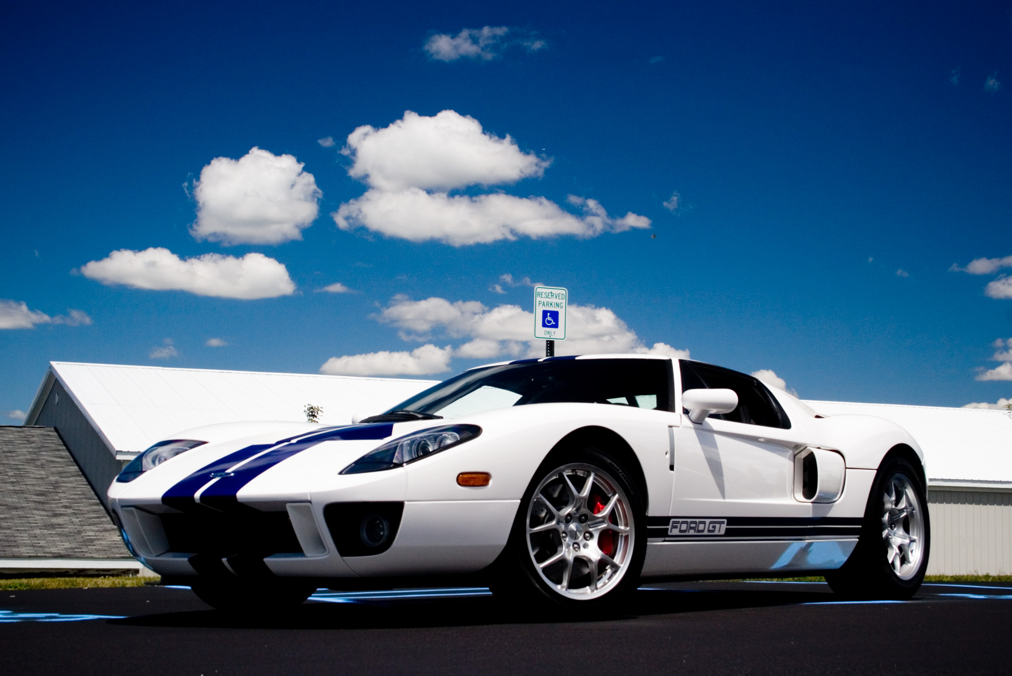 Images & Pictures  Ford Gt