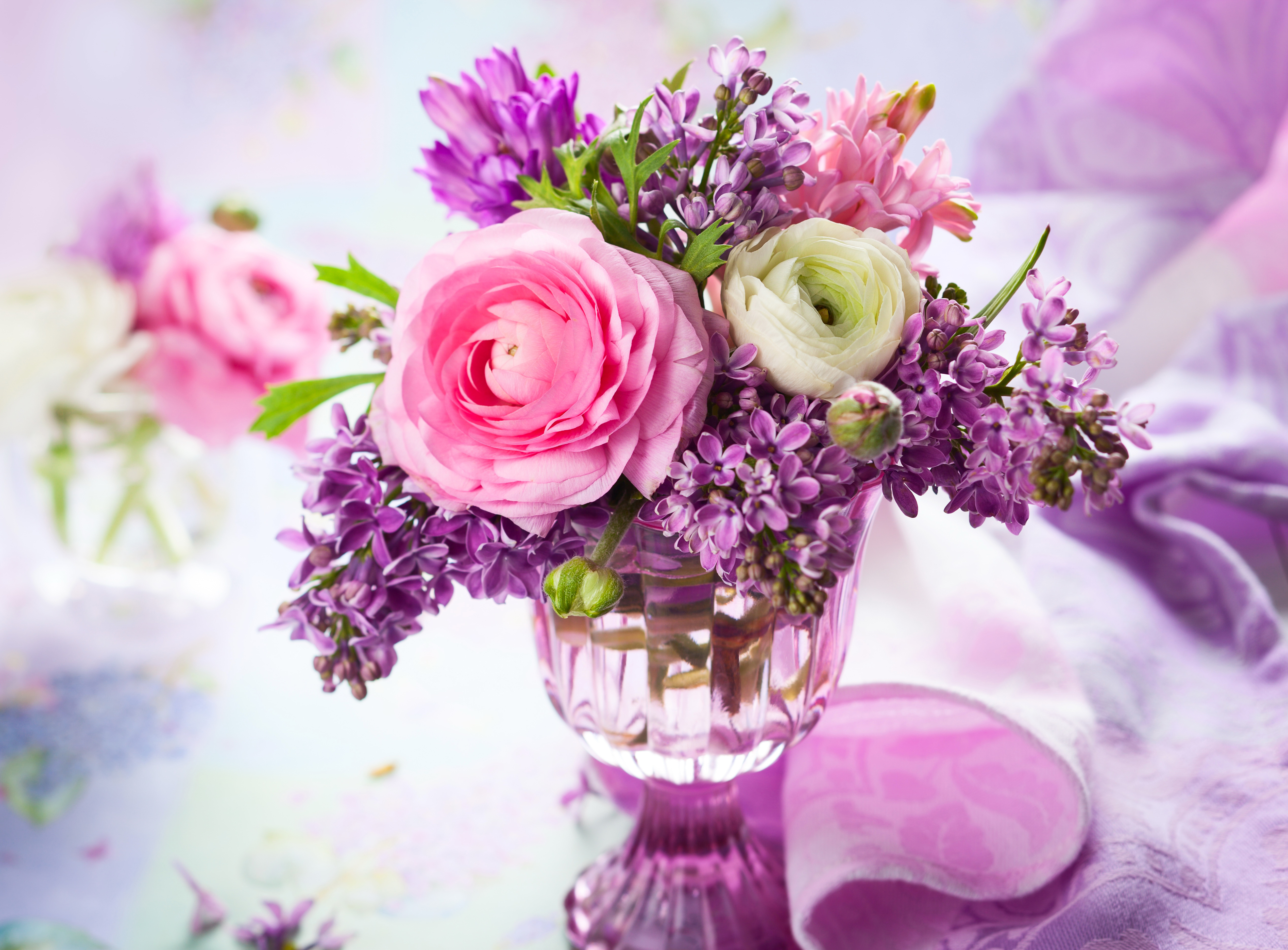 man made, purple flower, ranuncula, vase Screen Wallpaper