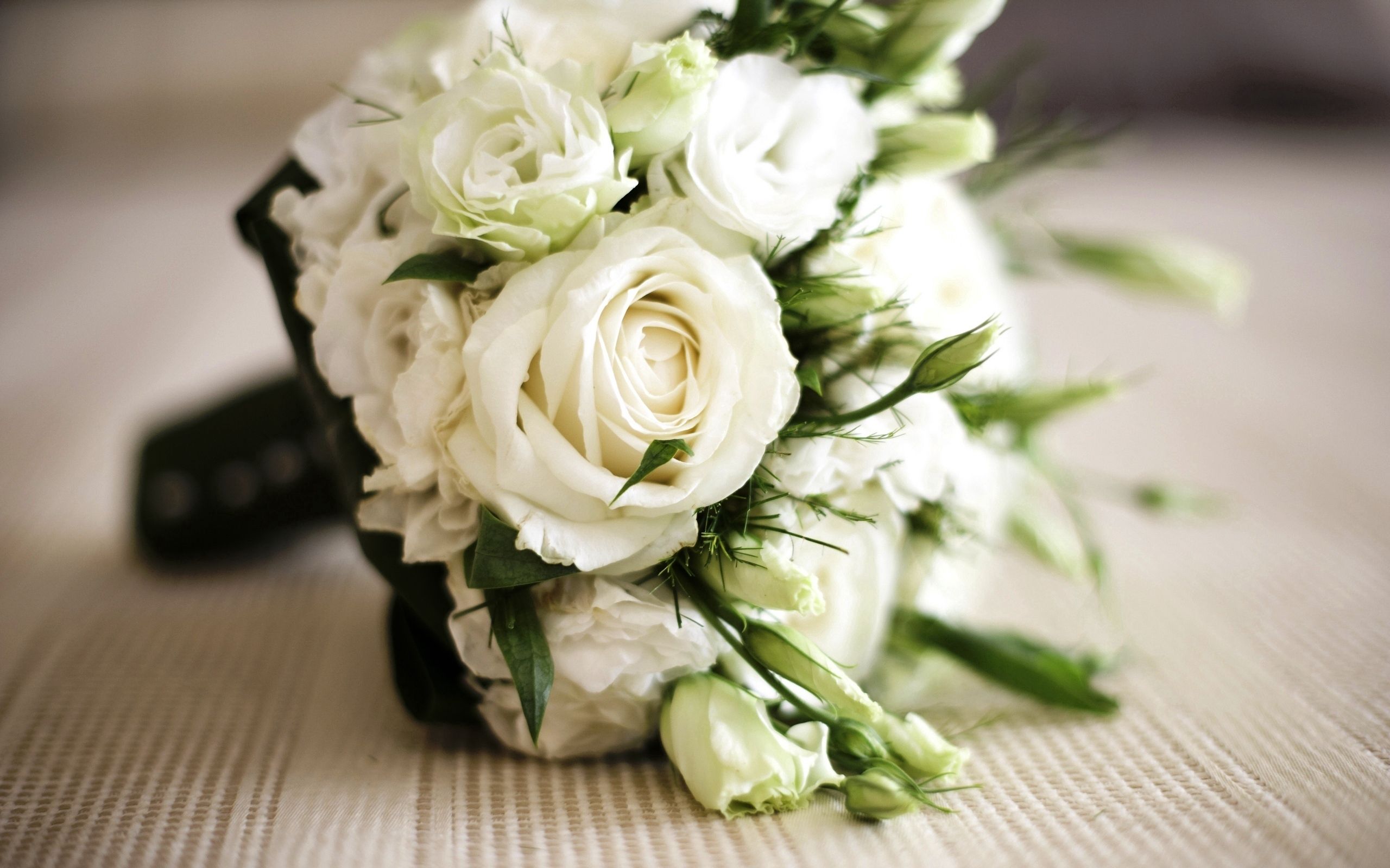 gift, bouquet, present, greens HD Wallpaper for Phone