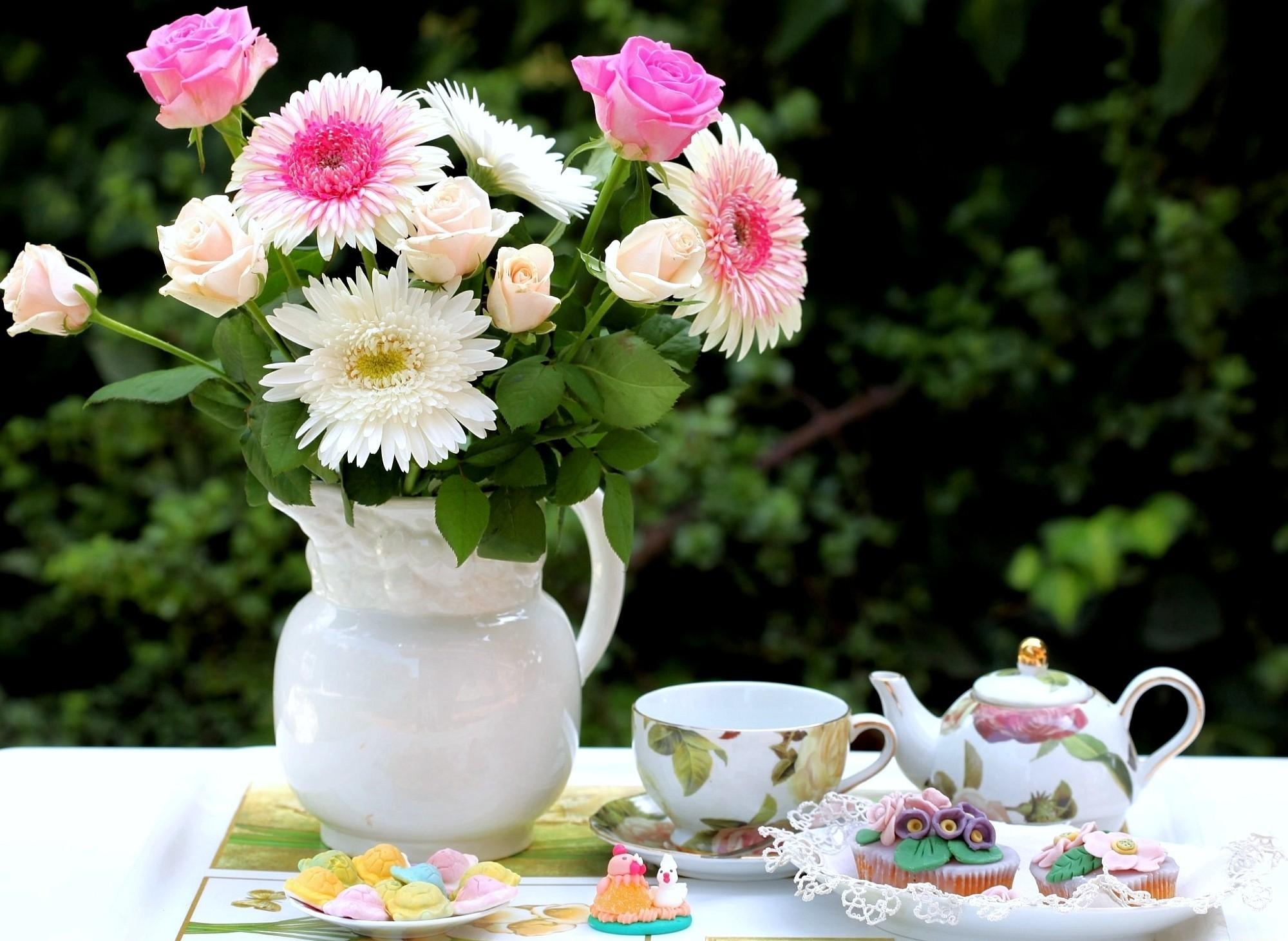 111855 Заставки и Обои Хризантемы на телефон. Скачать чайный сервиз, цветы, угощения, кувшин картинки бесплатно