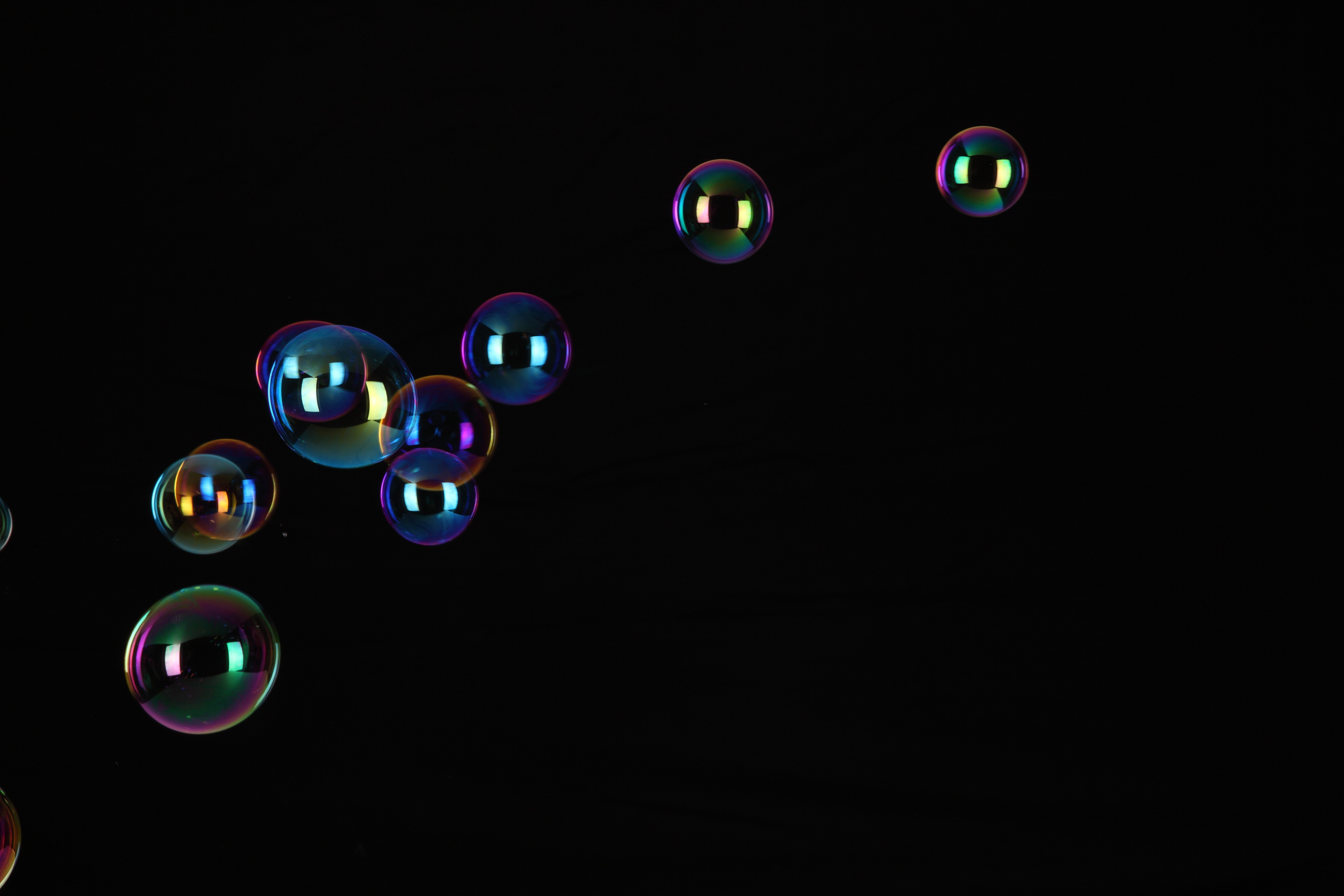 Laden Sie das Bubbles, Minimalismus, Schön, Nett, Schwarzer Hintergrund-Bild kostenlos auf Ihren PC-Desktop herunter