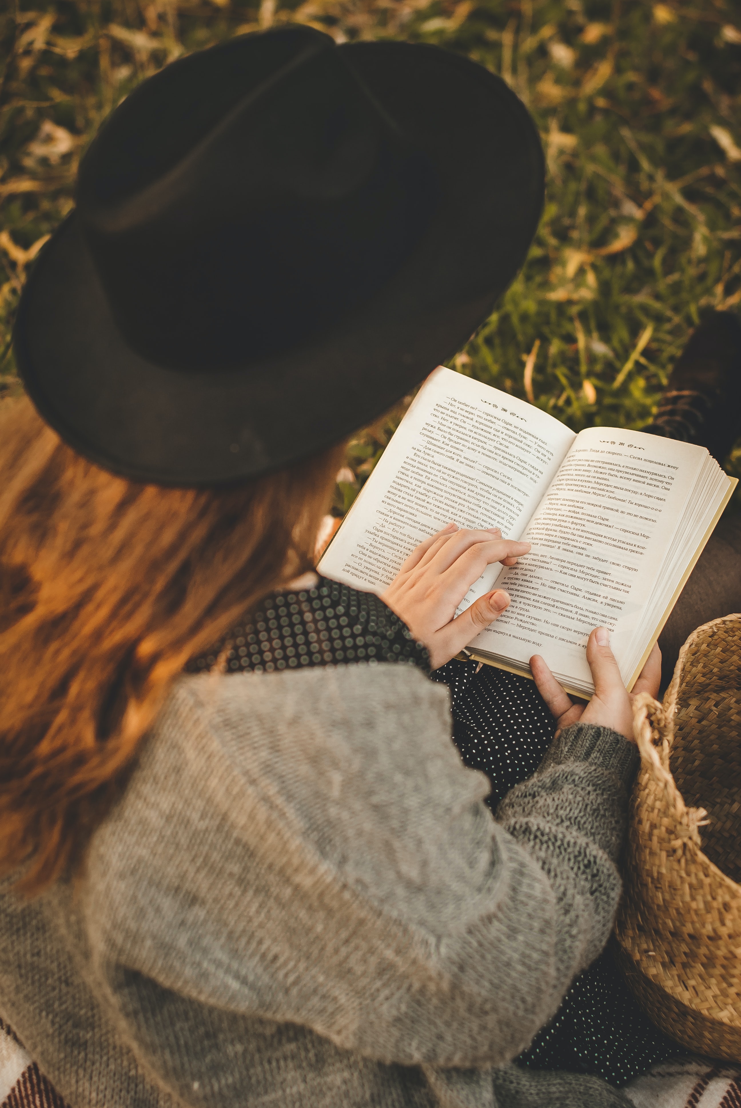 girl, miscellanea, miscellaneous, book, hat, reading mobile wallpaper