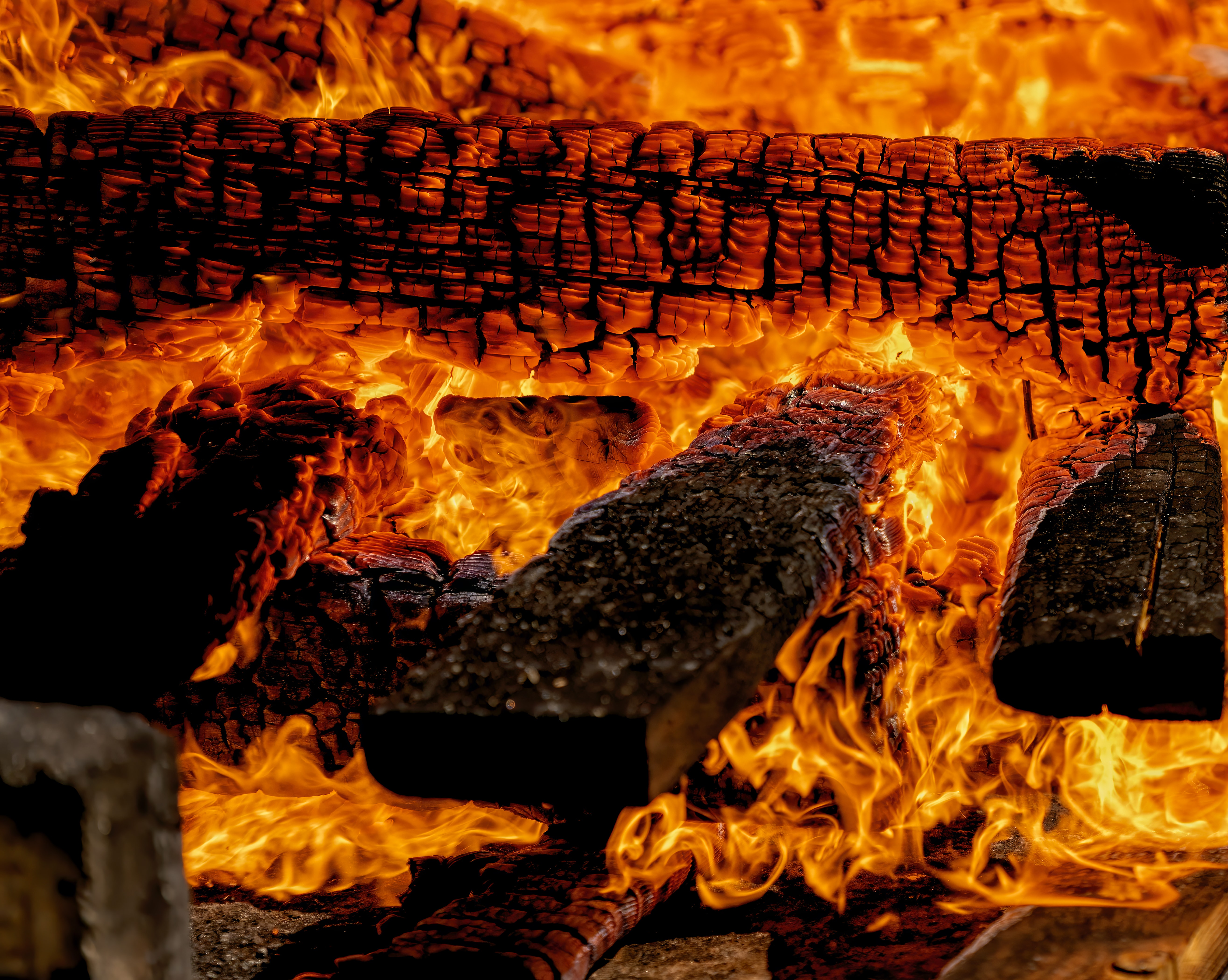 117551 Screensavers and Wallpapers Coals for phone. Download bonfire, coals, flame, miscellanea, miscellaneous, firewood pictures for free