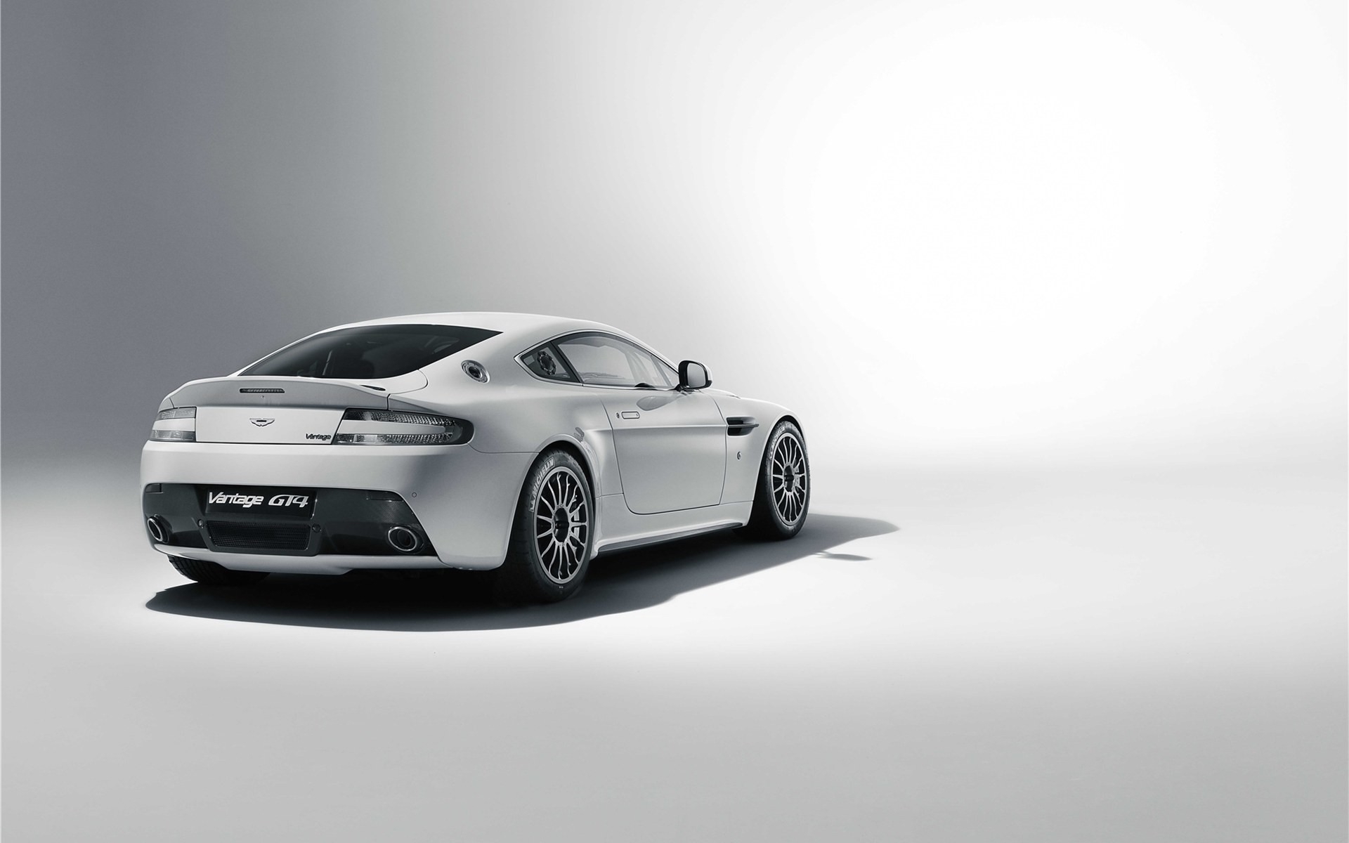 27550 Hintergrundbilder und Aston Martin Bilder auf dem Desktop. Laden Sie transport, auto, grau Bildschirmschoner kostenlos auf den PC herunter