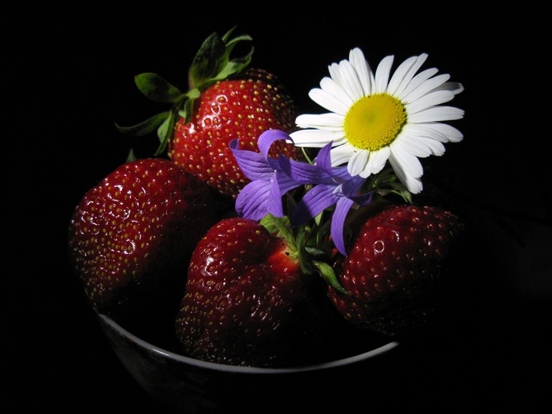 30915 Salvapantallas y fondos de pantalla Frutas en tu teléfono. Descarga imágenes de fresa, comida, negro gratis