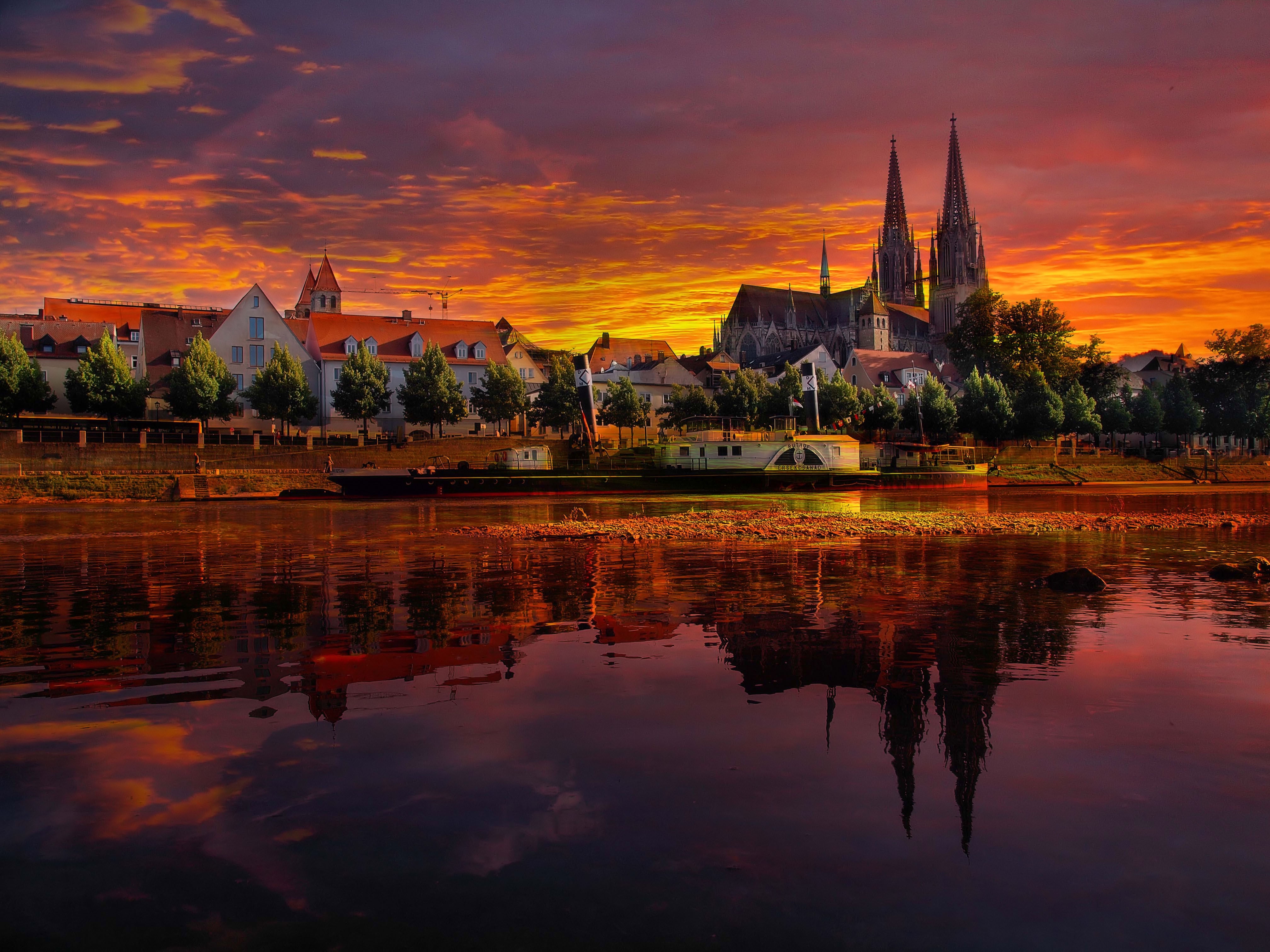 83334 download wallpaper cities, sunset, urban landscape, cityscape, germany, regensburg screensavers and pictures for free