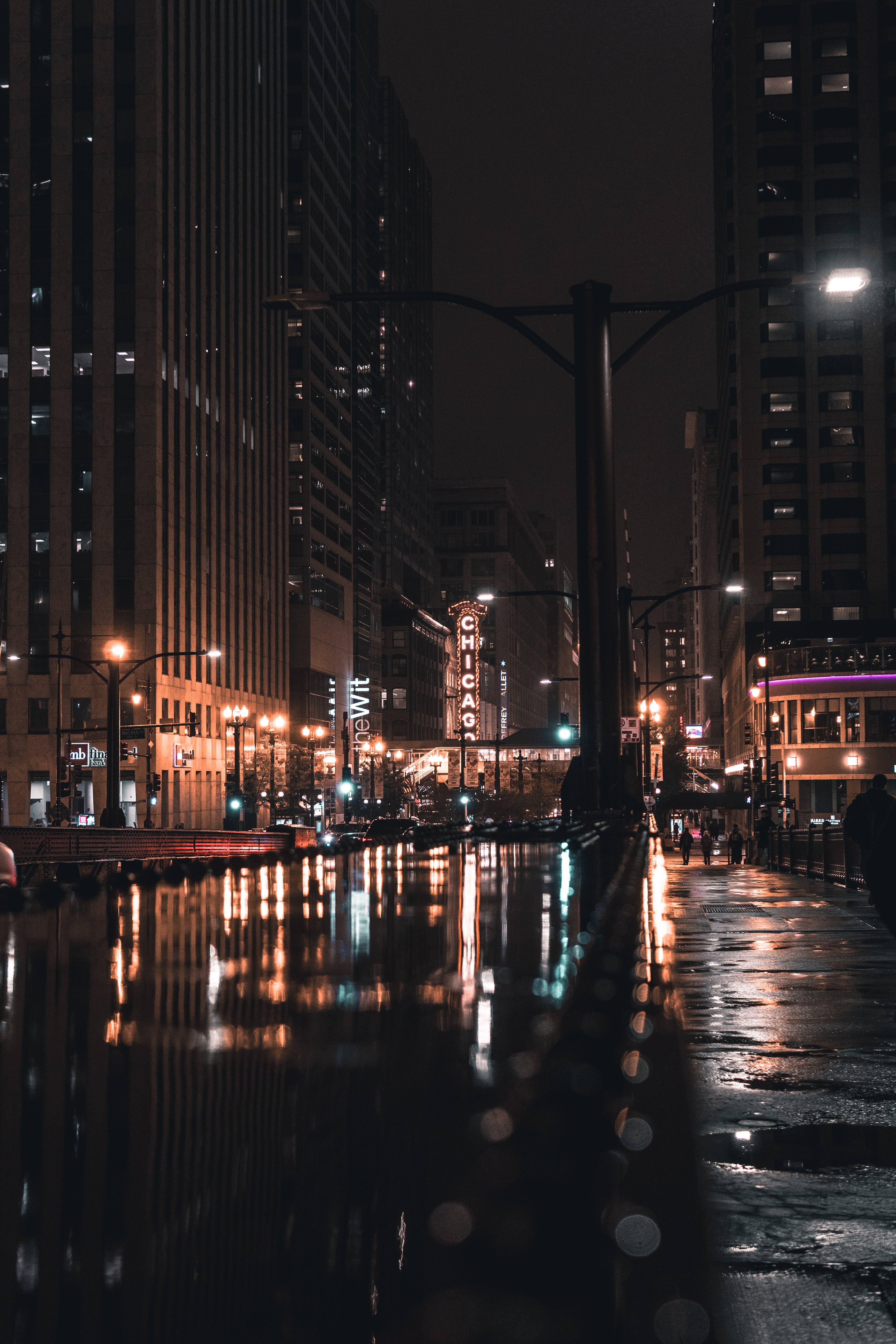 139075 descargar fondo de pantalla ciudad nocturna, arquitectura, ciudad de noche, ciudades, luces de la ciudad, ee.uu, estados unidos, calle, chicago: protectores de pantalla e imágenes gratis