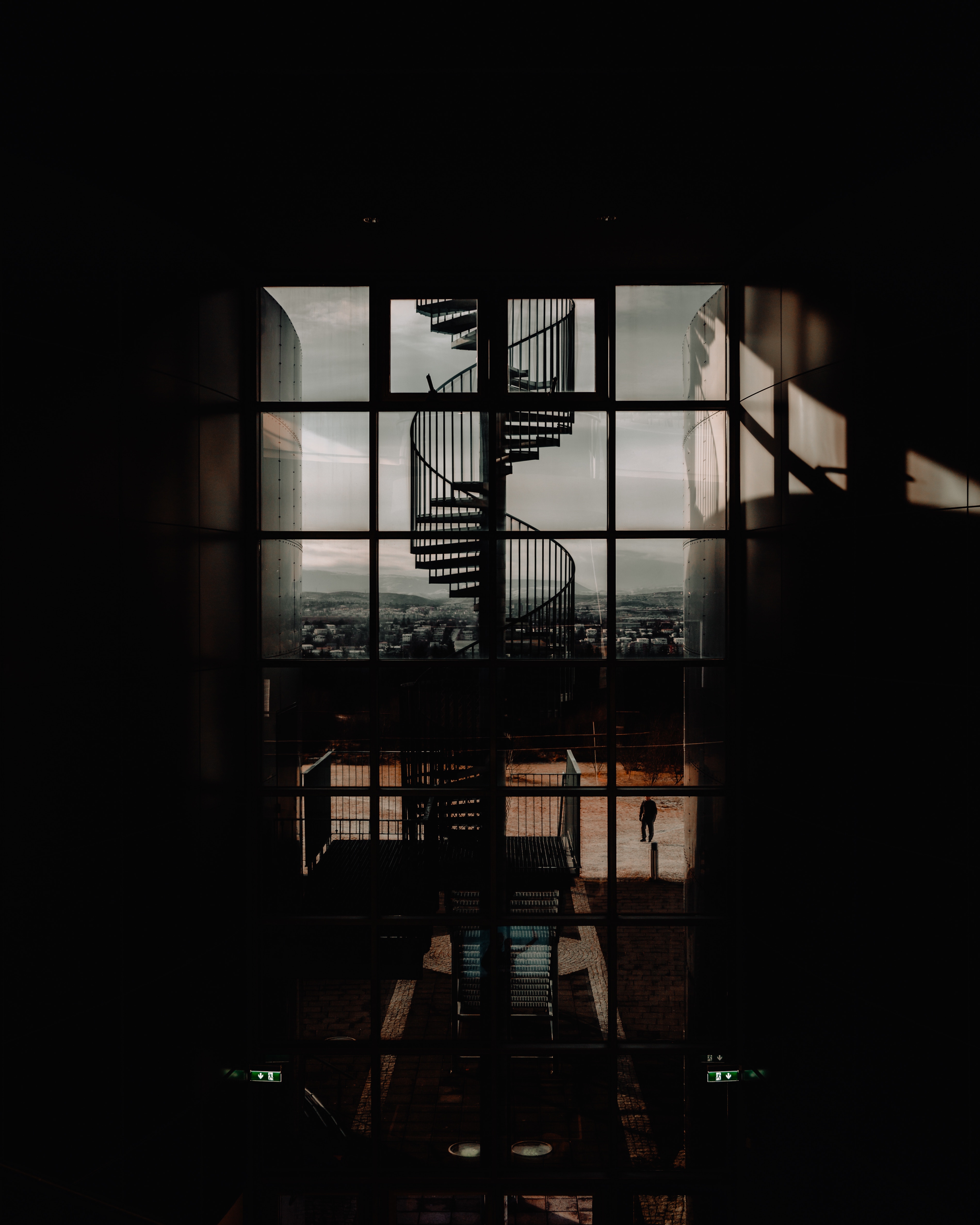 iPhone background ladder, architecture, stairs, dark