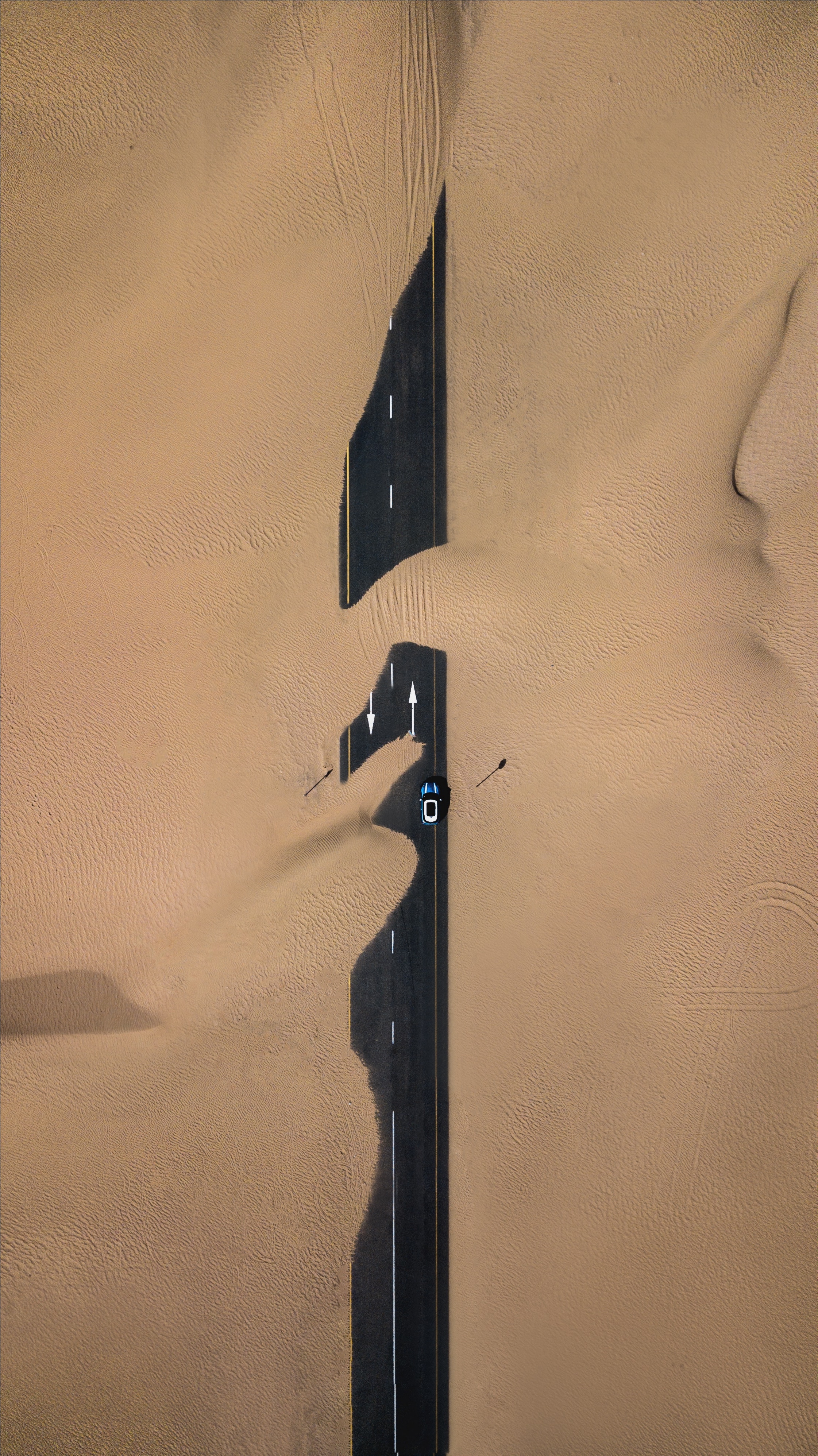 Handy-Wallpaper Sand, Wüste, Straße, Minimalismus, Dünen, Links kostenlos herunterladen.