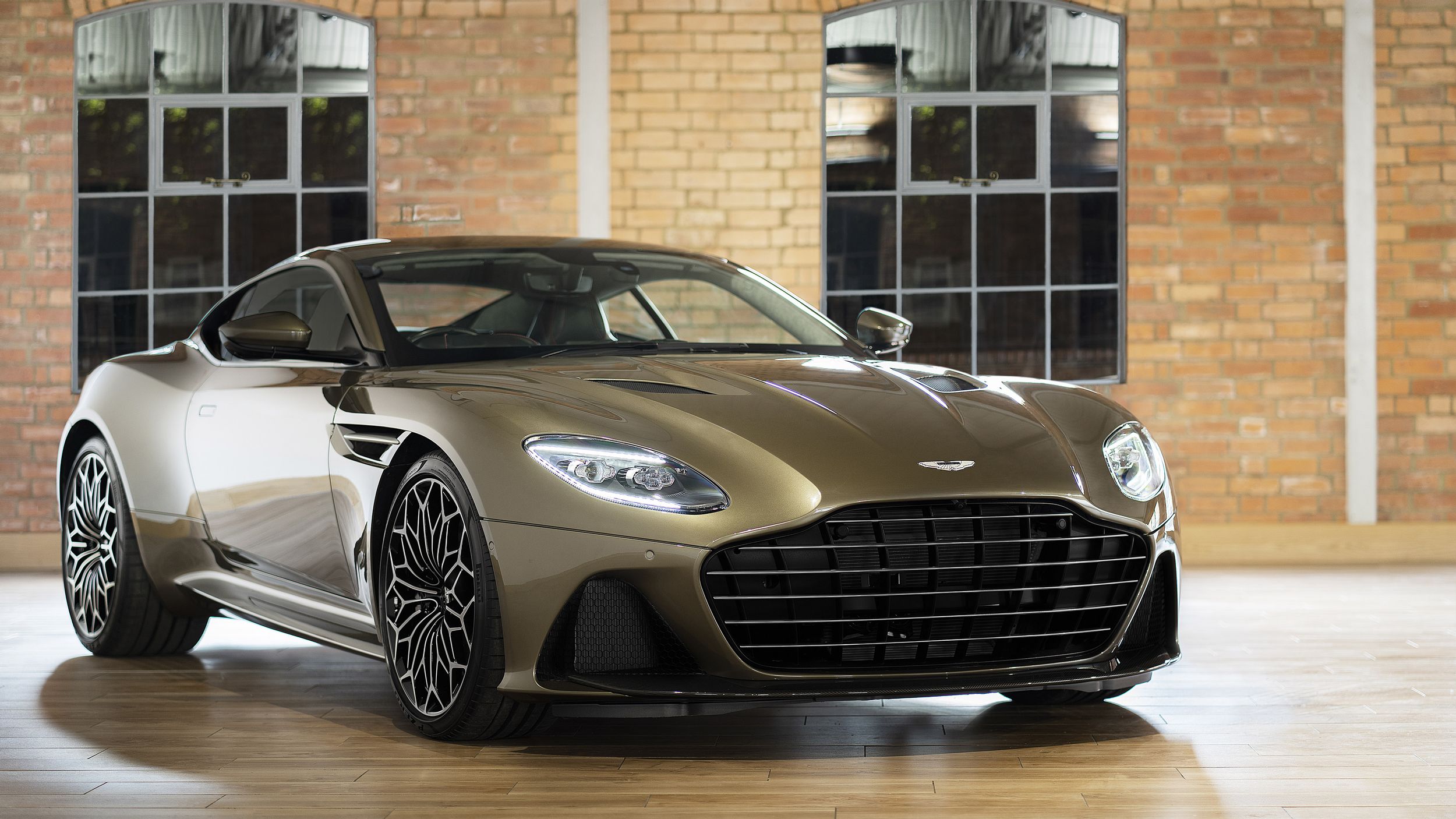 Aston Martin Superleggera 2020