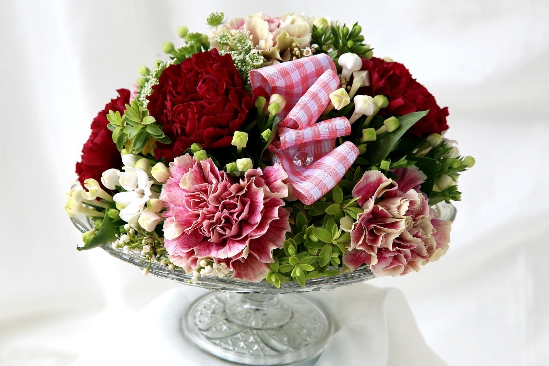 decoration, flowers, carnations, vase, tape, composition 5K