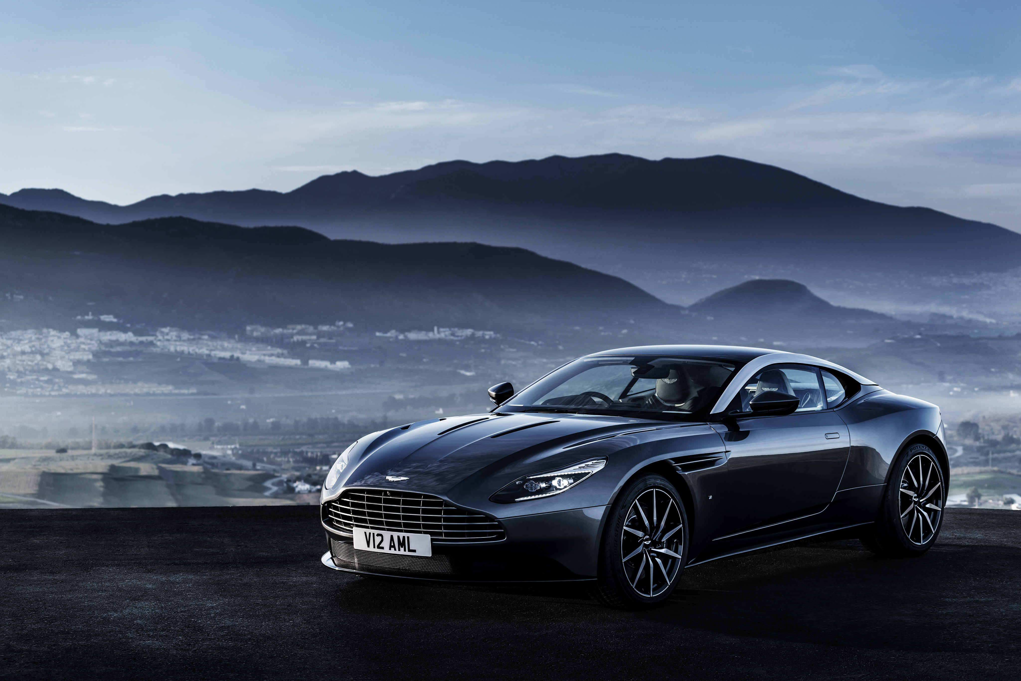 Images & Pictures  Aston Martin