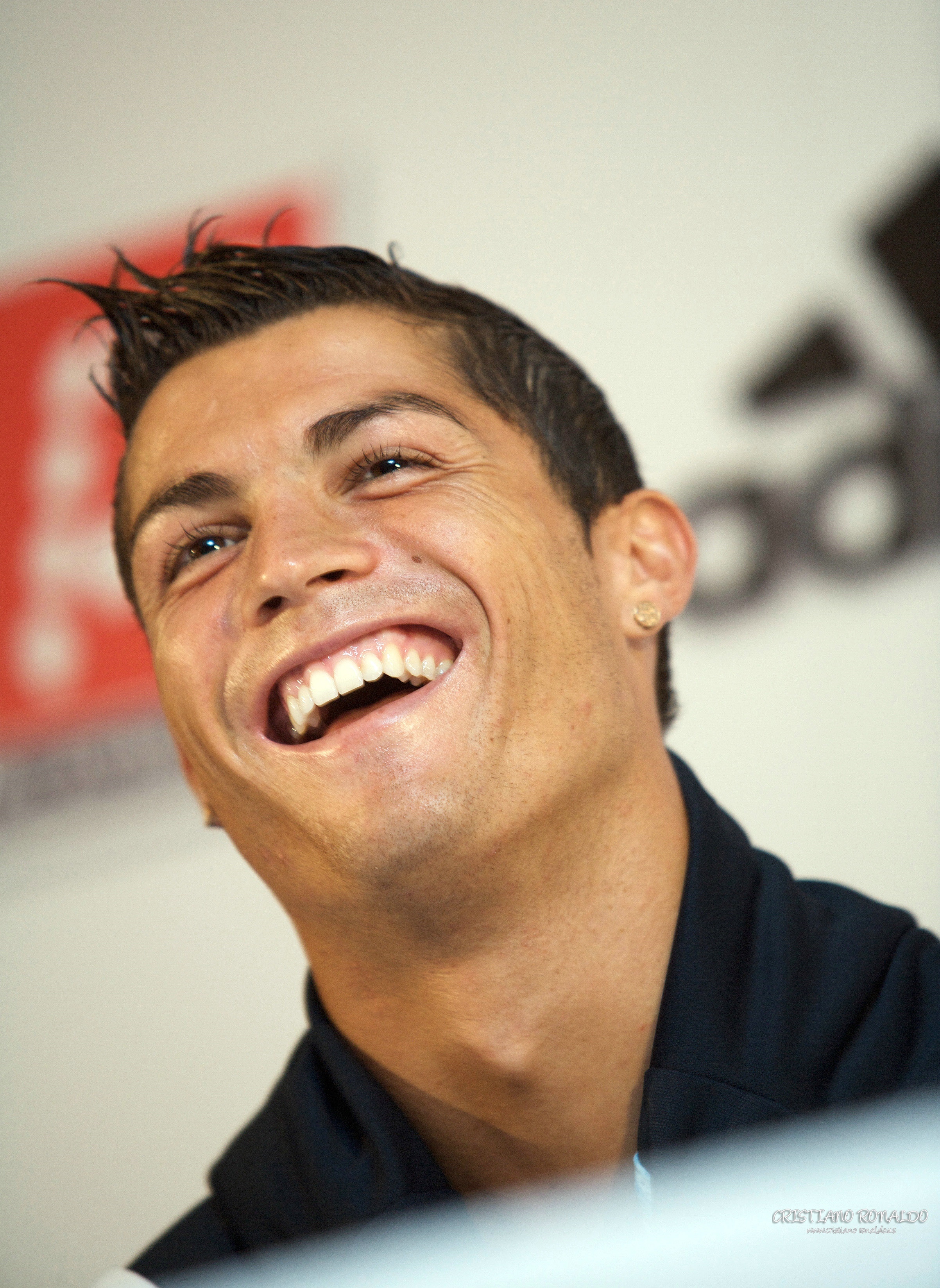 Laden Sie Cristiano Ronaldo HD-Desktop-Hintergründe herunter