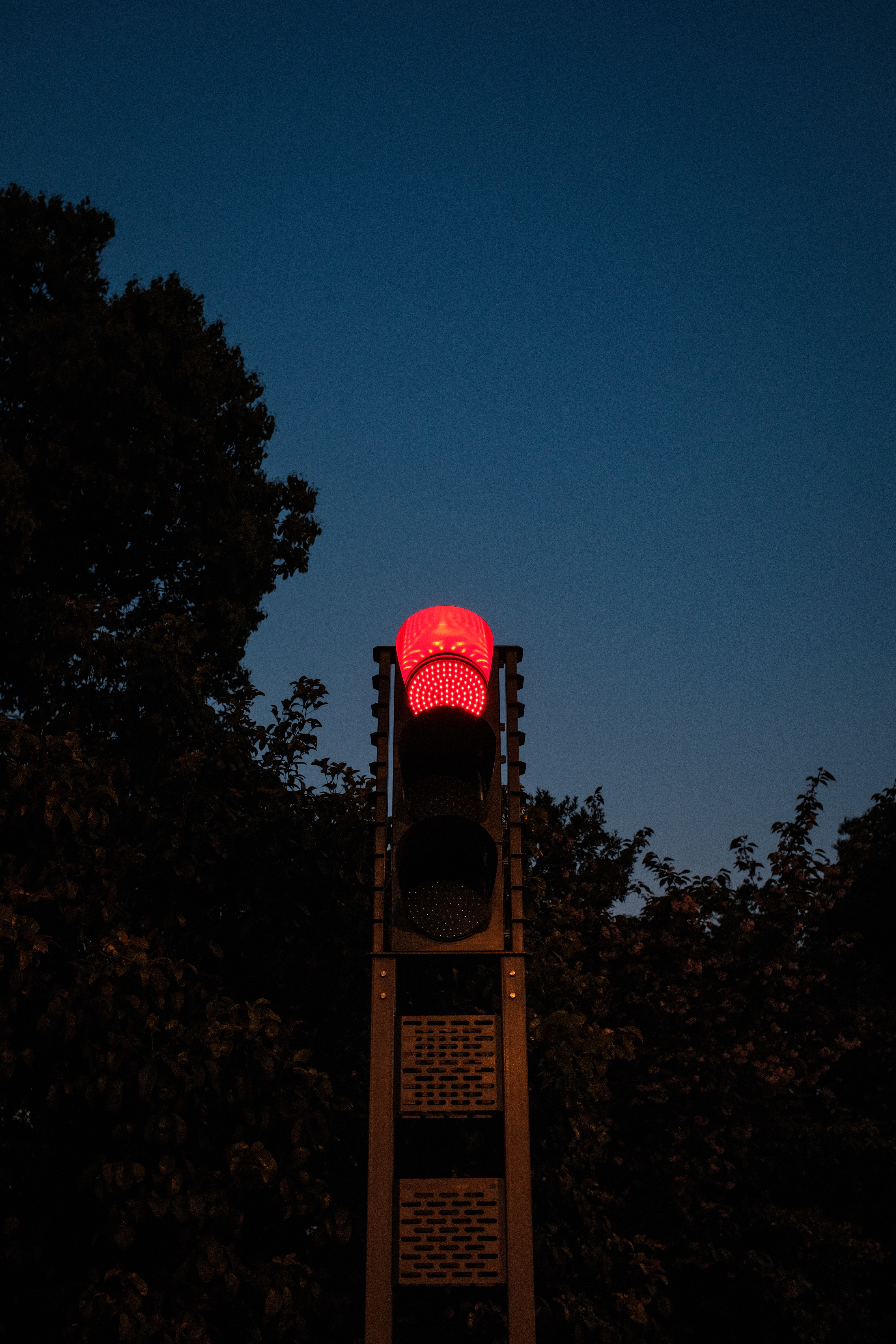 traffic light, dark, evening, pillar, post