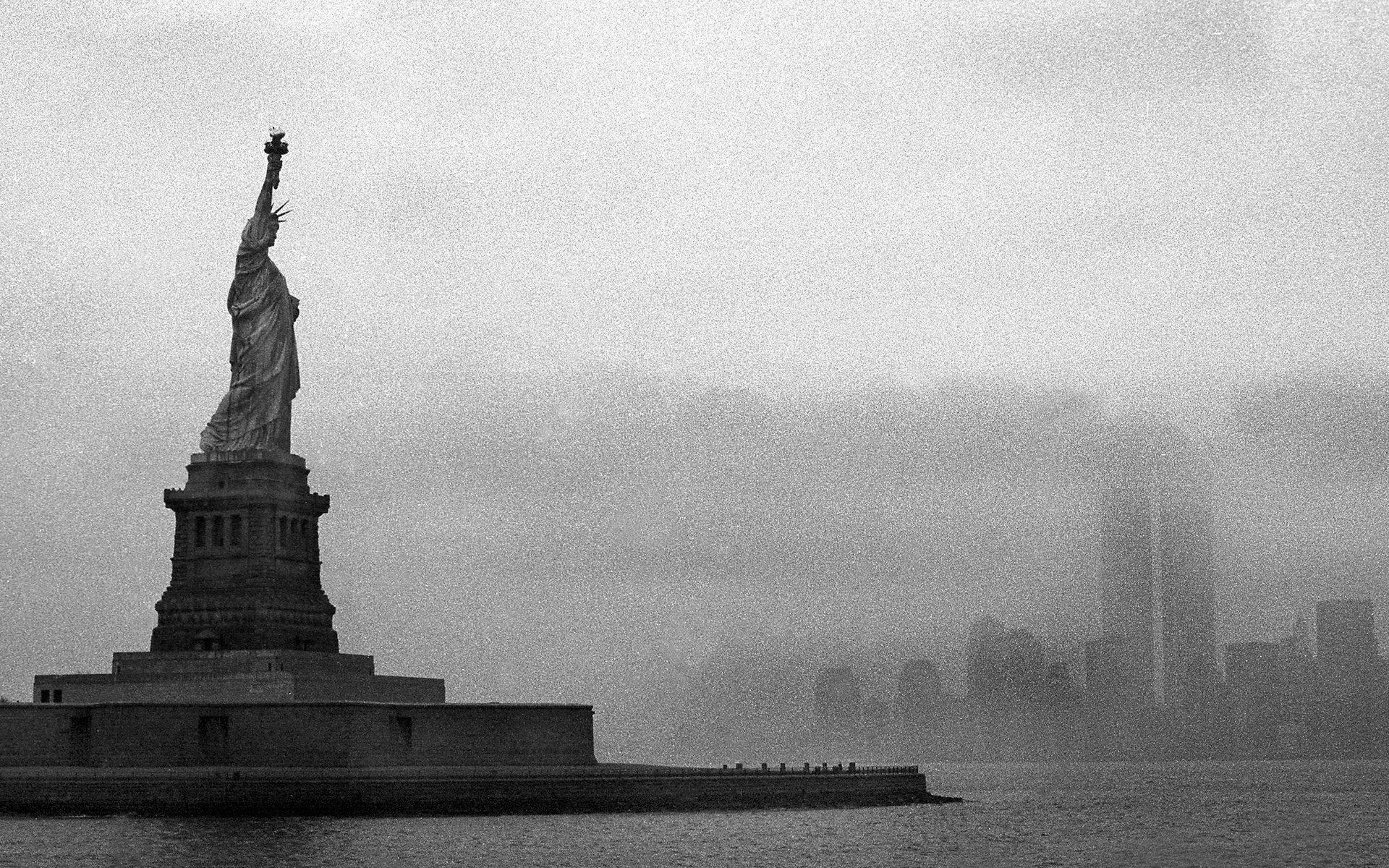11759 Bildschirmschoner und Hintergrundbilder Statue Of Liberty auf Ihrem Telefon. Laden Sie fotokunst, architektur, grau, denkmäler Bilder kostenlos herunter