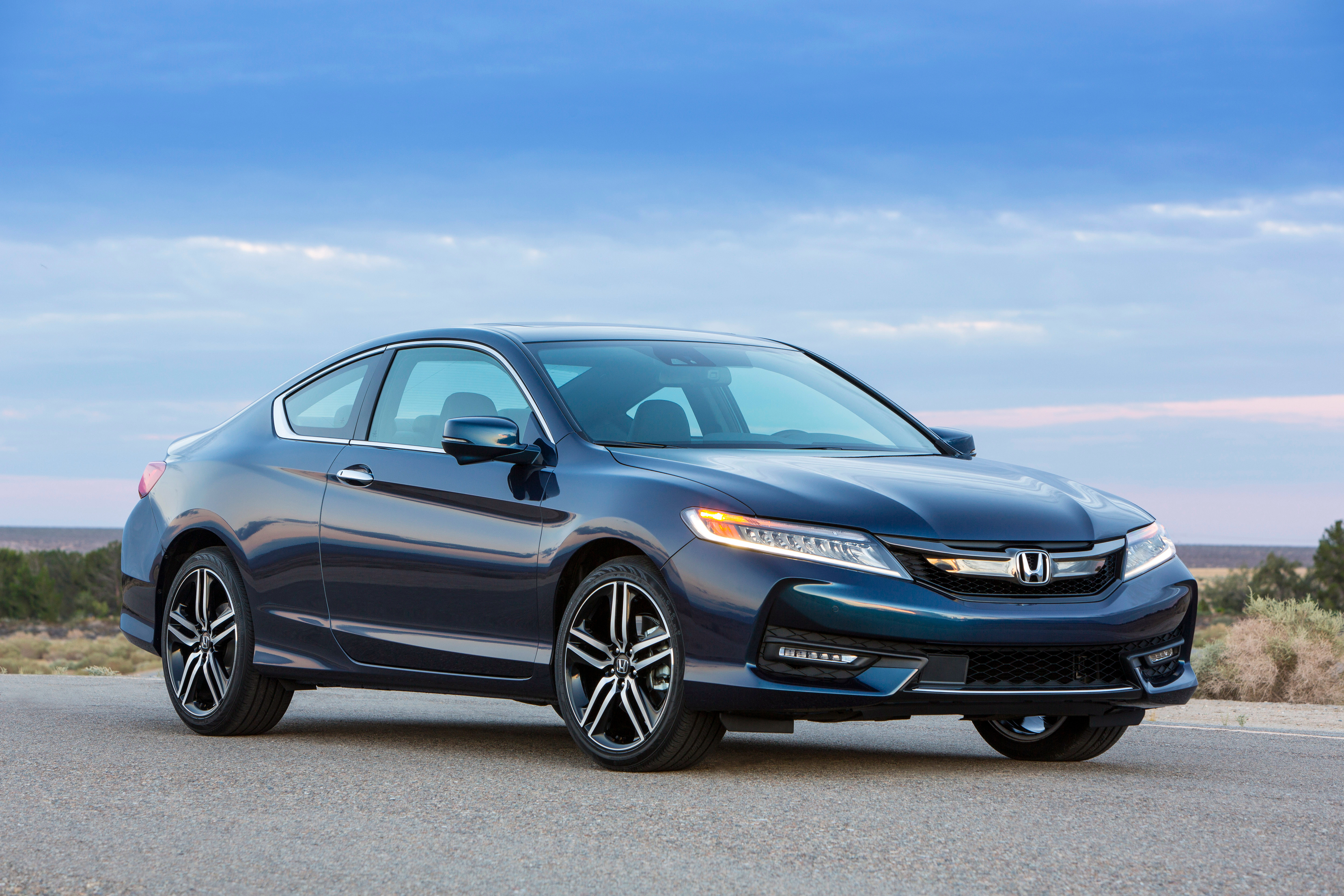 52087 Screensavers and Wallpapers Honda for phone. Download honda, accord, cars, side view, touring pictures for free